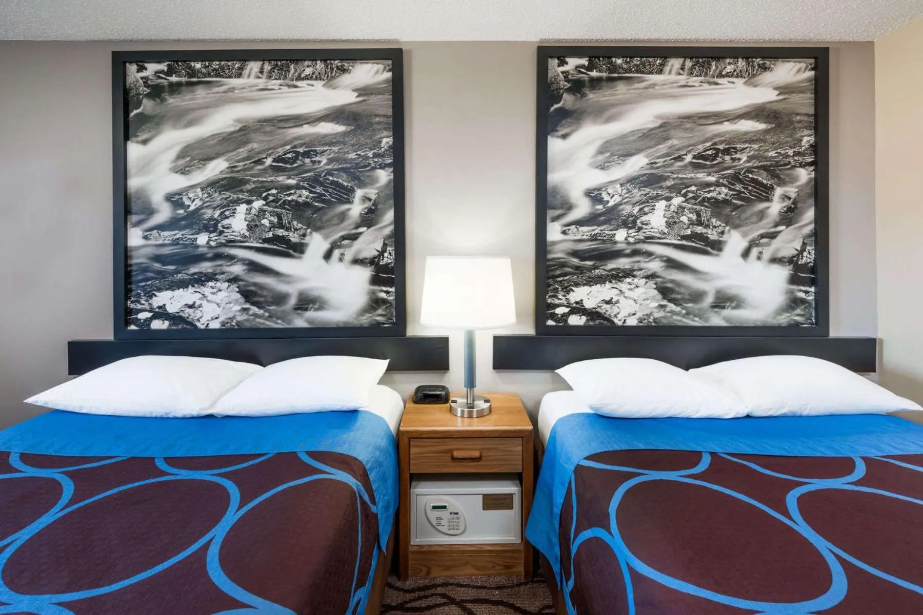 Double Room with Two Double Beds - Smoking in Super 8 by Wyndham West Plains