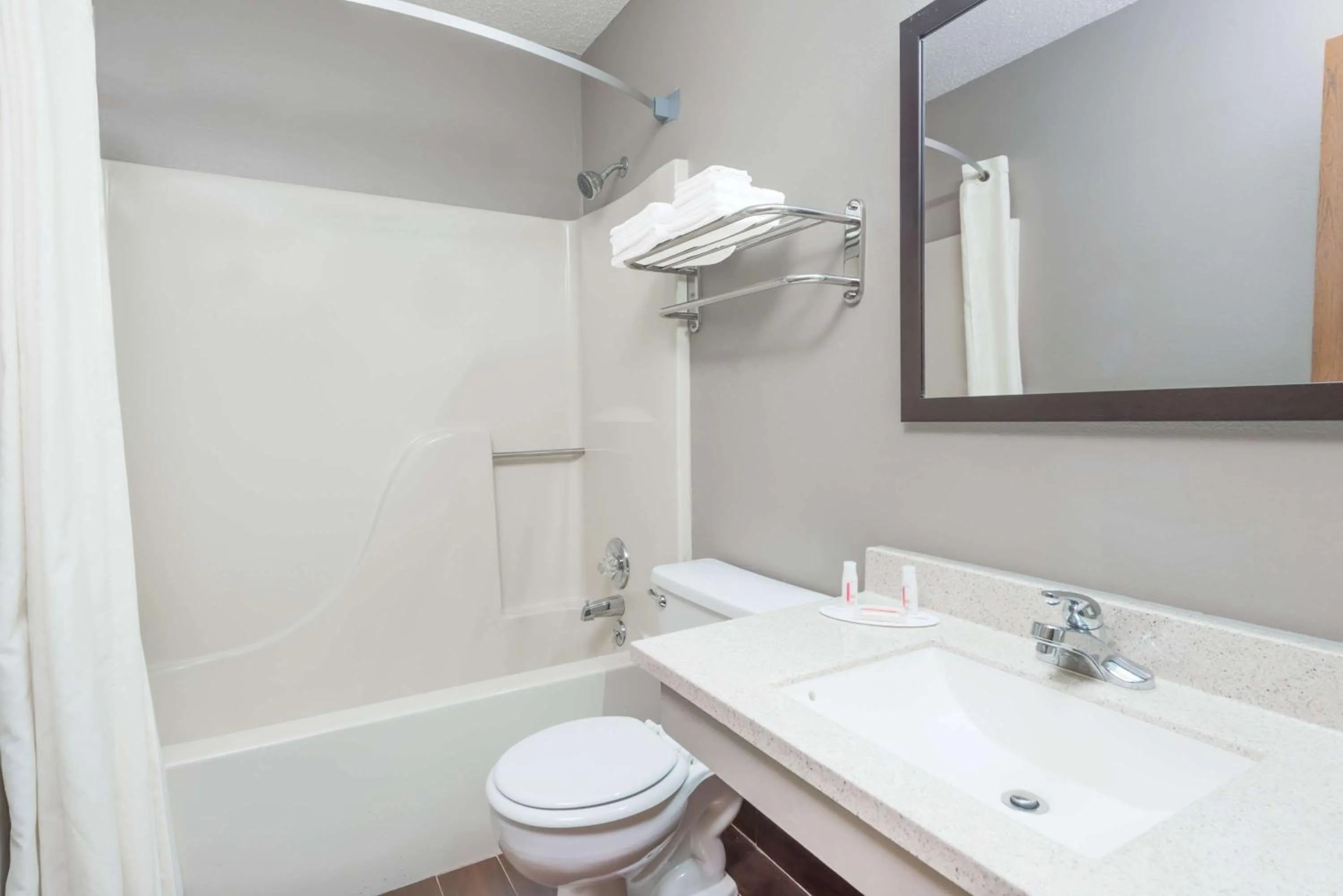 Deluxe Double Room with Two Double Beds - Non-Smoking in Super 8 by Wyndham West Plains