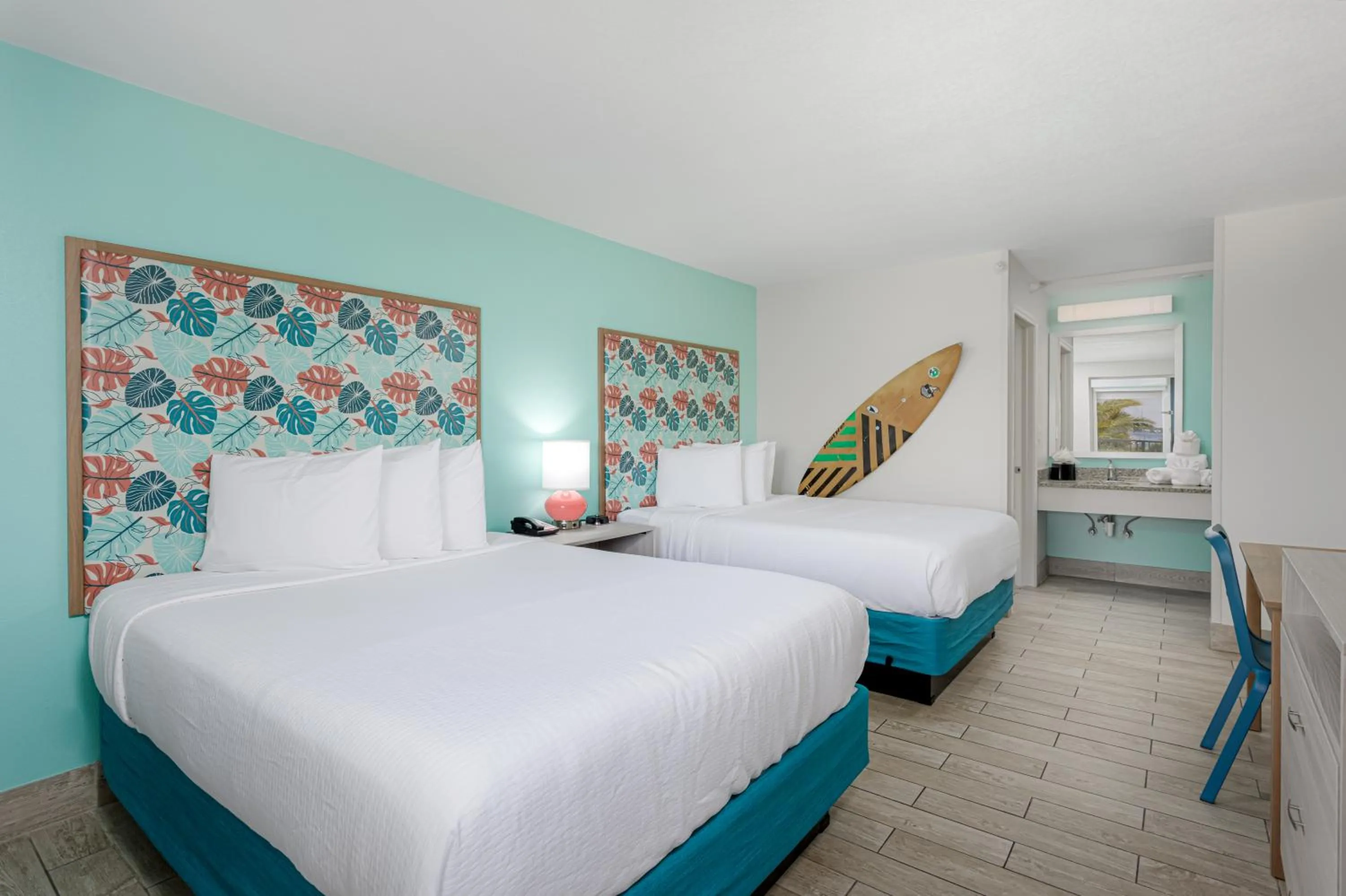 Standard Queen Room with Two Queen Beds in Surf & Sand Hotel