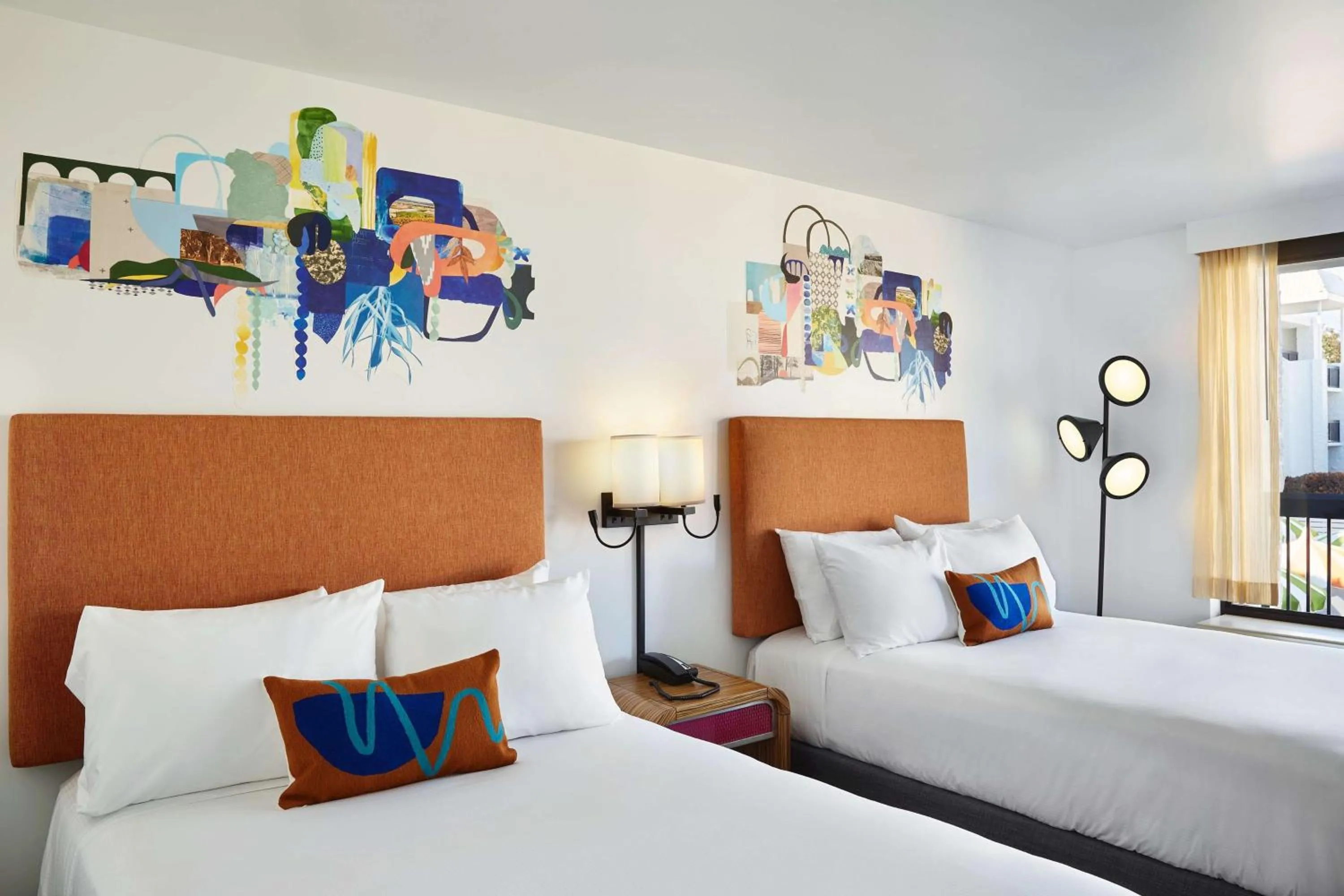 Double Room with Two Double Beds - Hearing Access in Avatar Hotel Santa Clara, Tapestry Collection by Hilton