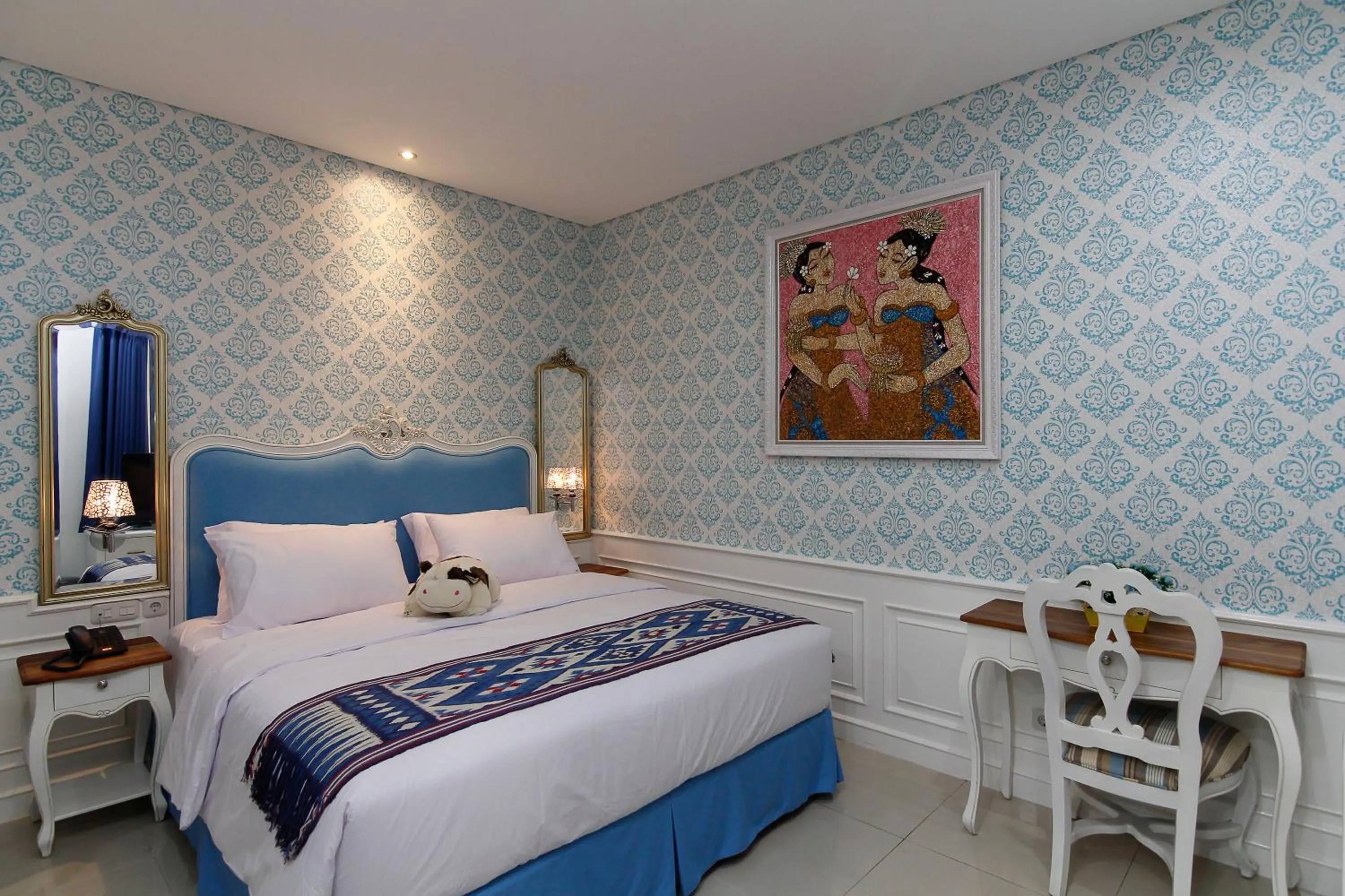 One-Bedroom Suite in M Home