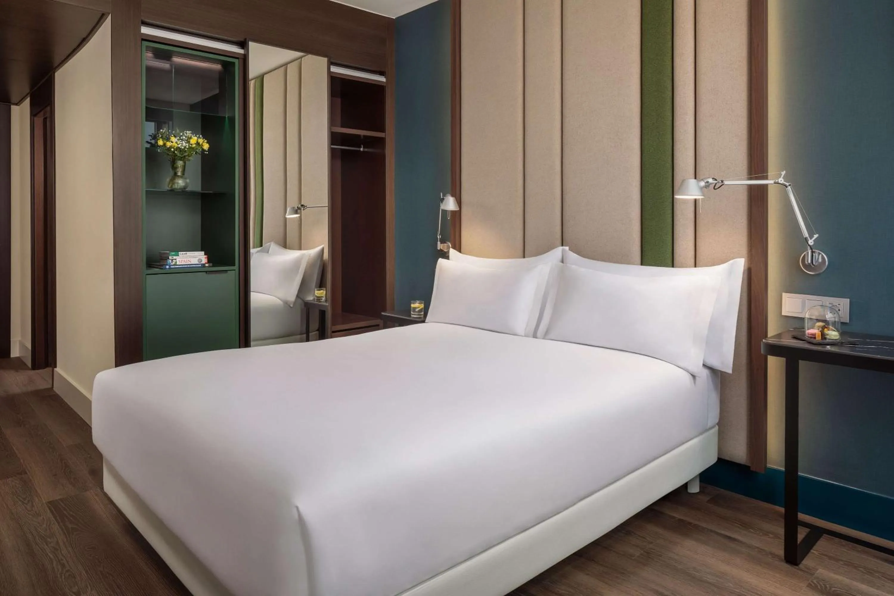 Superior New Style Room in NH Barcelona Diagonal Center