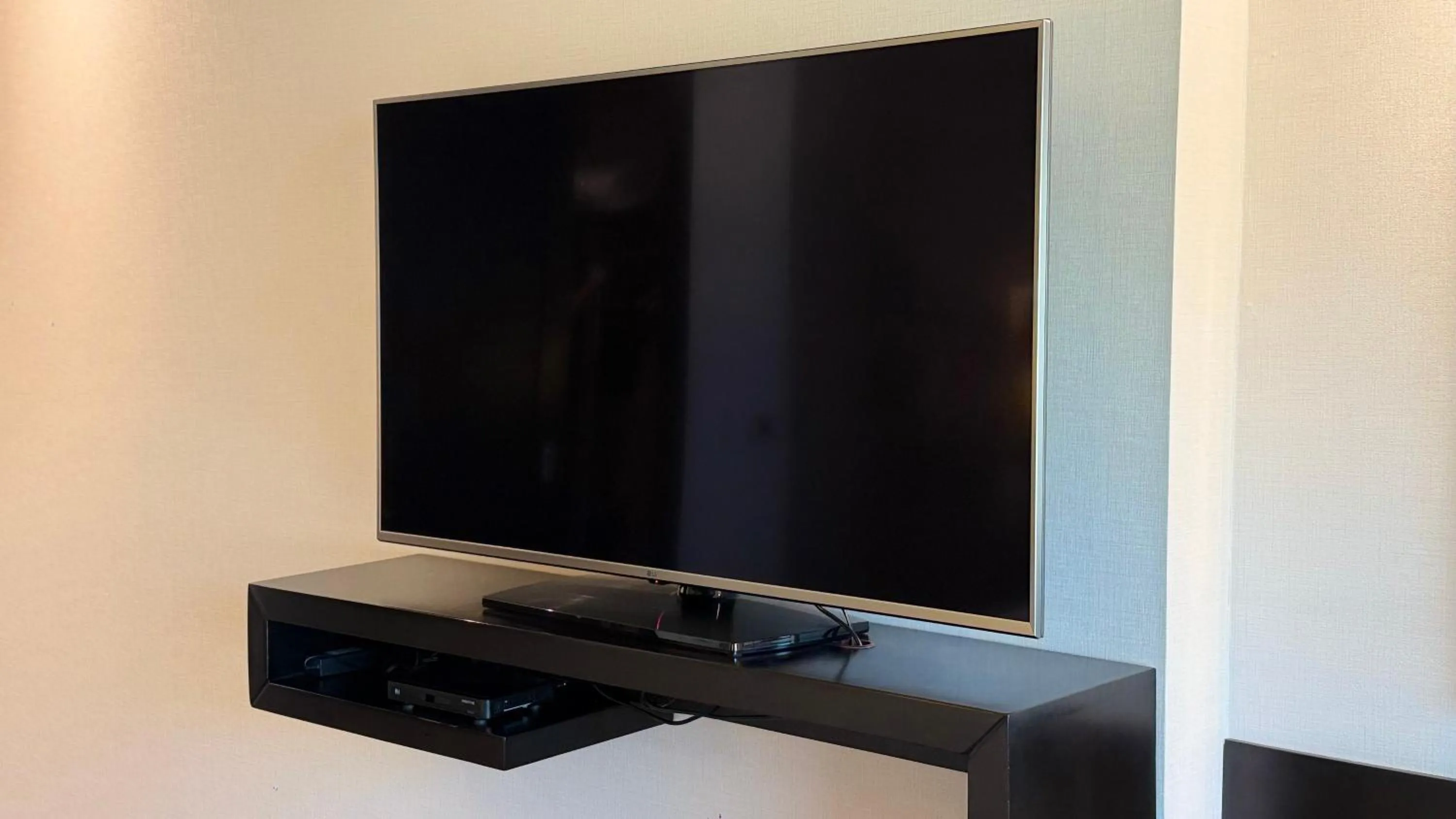 Queen Room - Disability Access in Hilton Bogotá