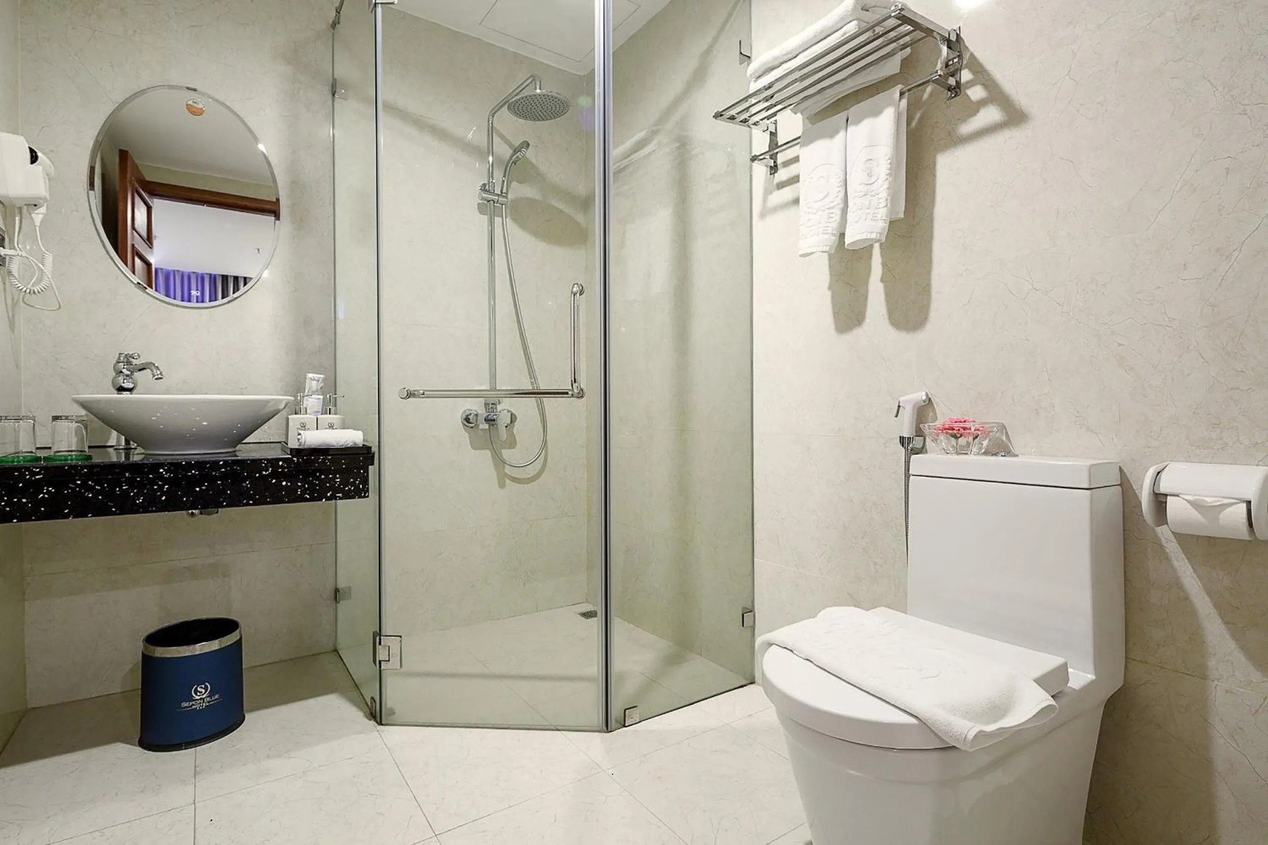 Deluxe King Room in Sepon Blue Hotel