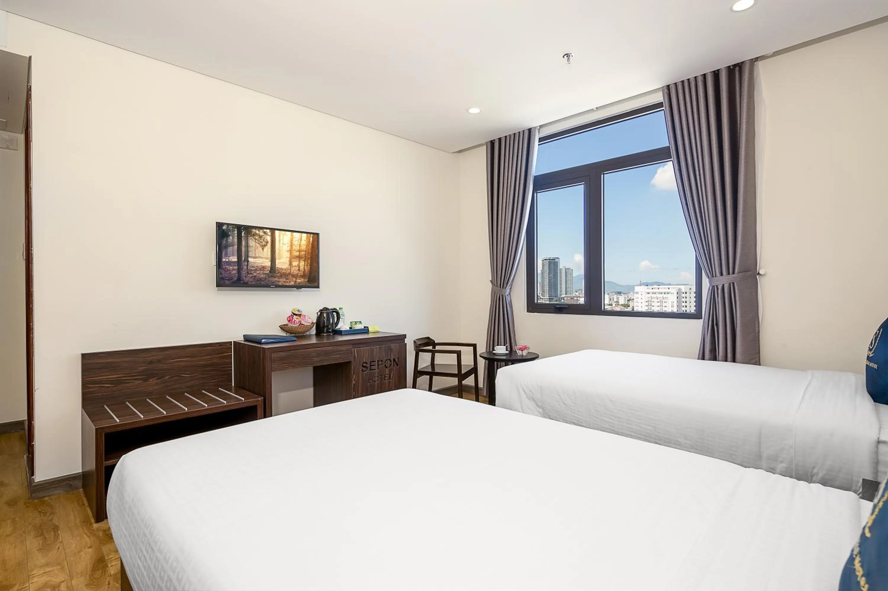 Superior Twin Room in Sepon Blue Hotel