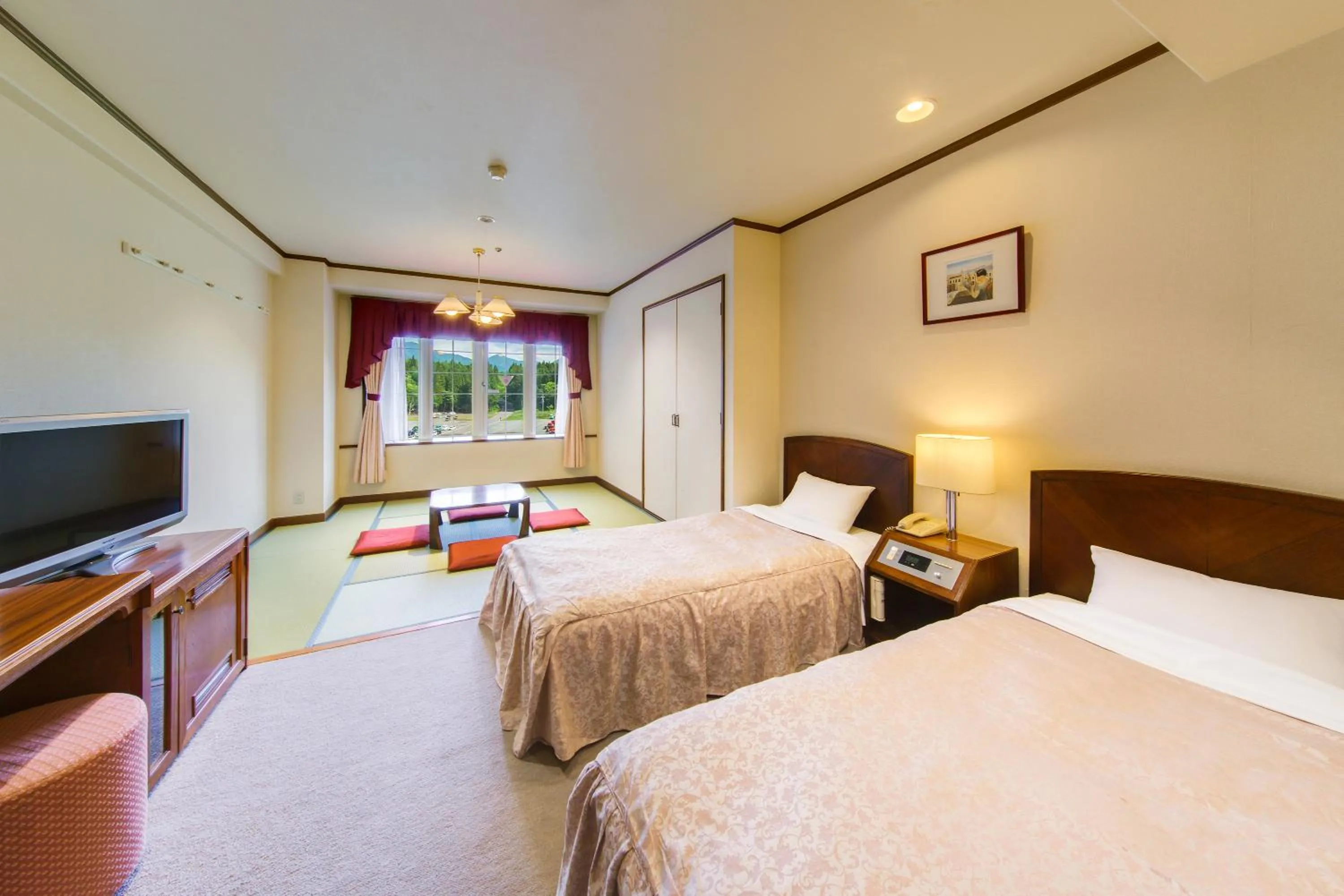 Standard Room with Tatami Area in Hotel Green Plaza Hakuba