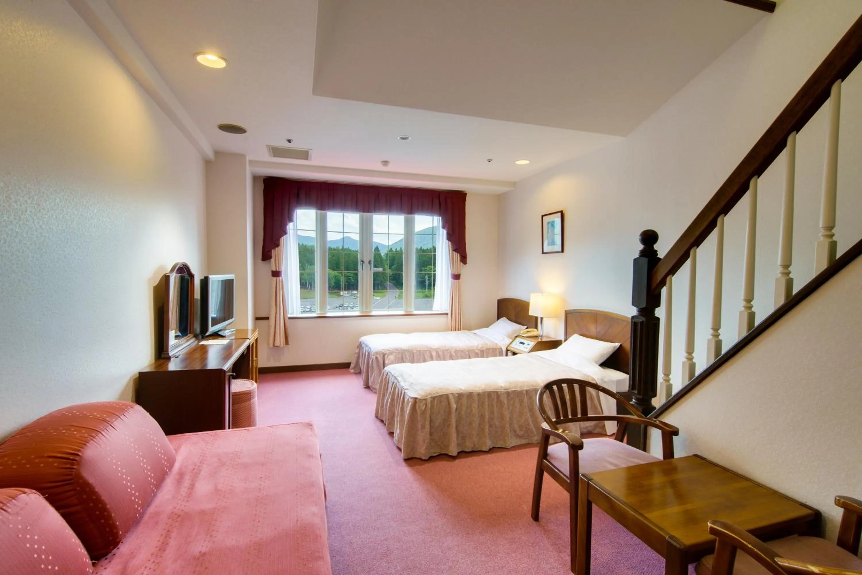 Maisonette Family Room in Hotel Green Plaza Hakuba