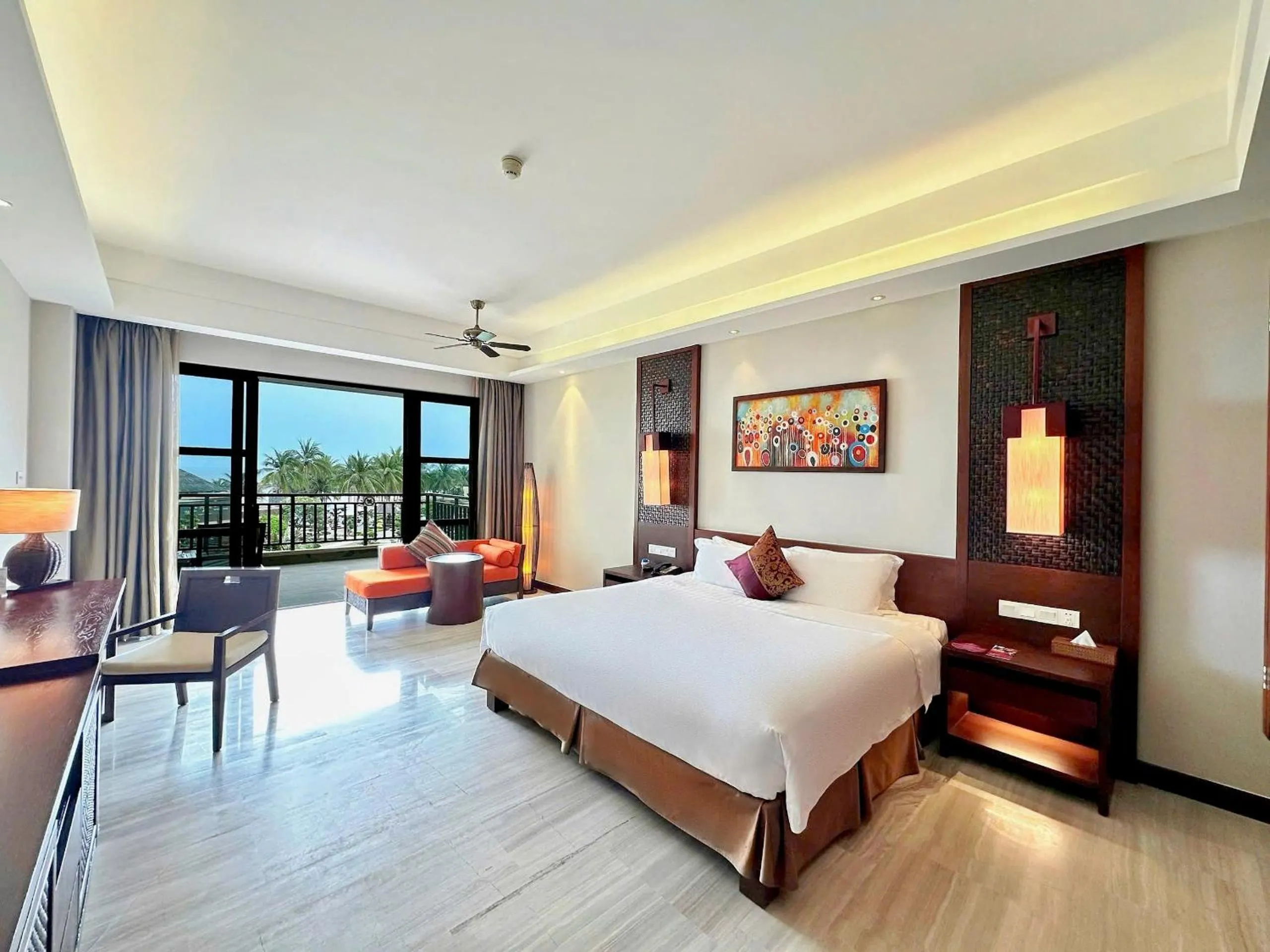 Premier Double Room with Balcony and Garden View in Crowne Plaza Danang Hotel & Resort