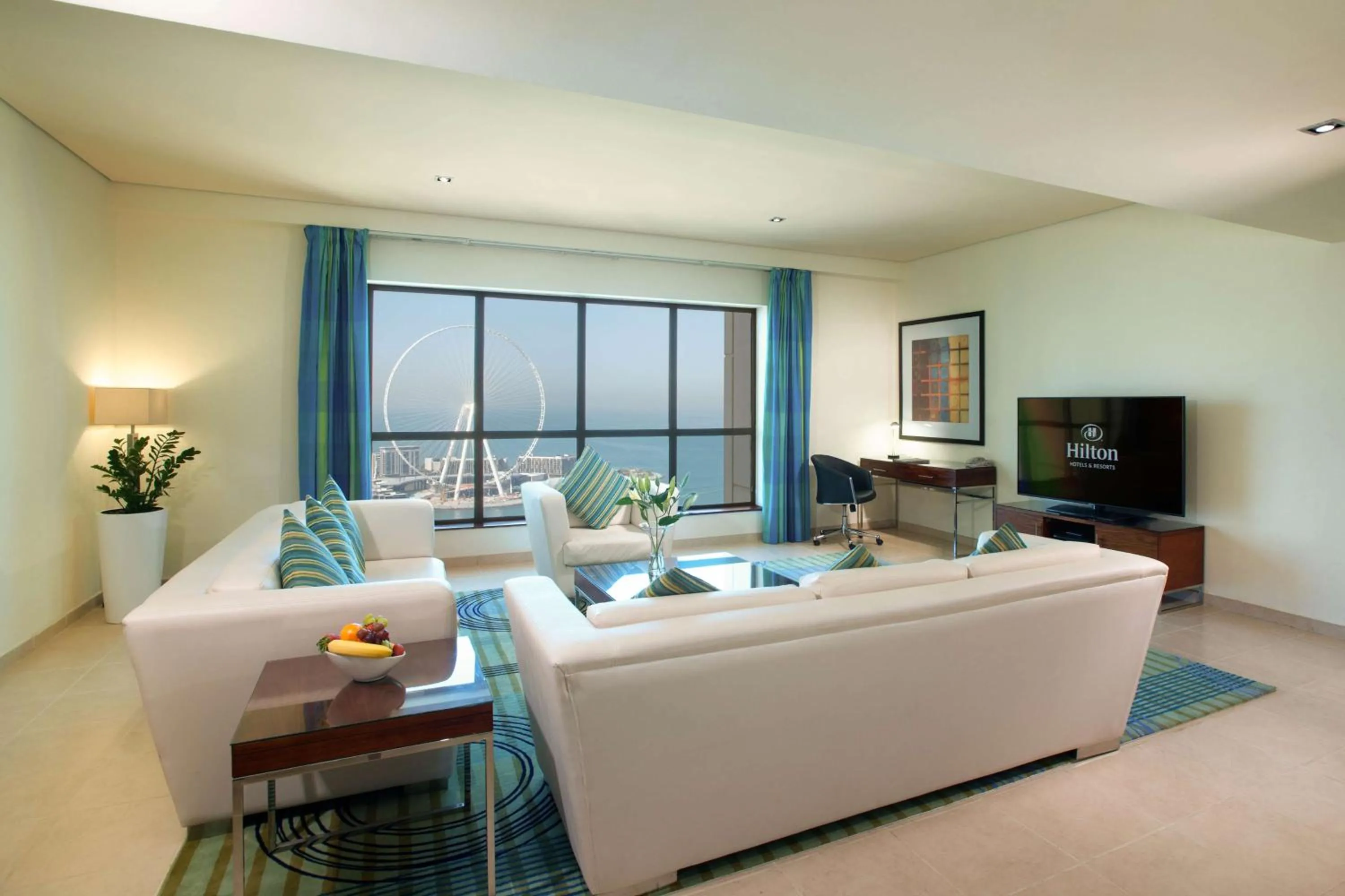 Four-Bedroom Family Suite with Sea View and Balcony in Hilton Dubai The Walk