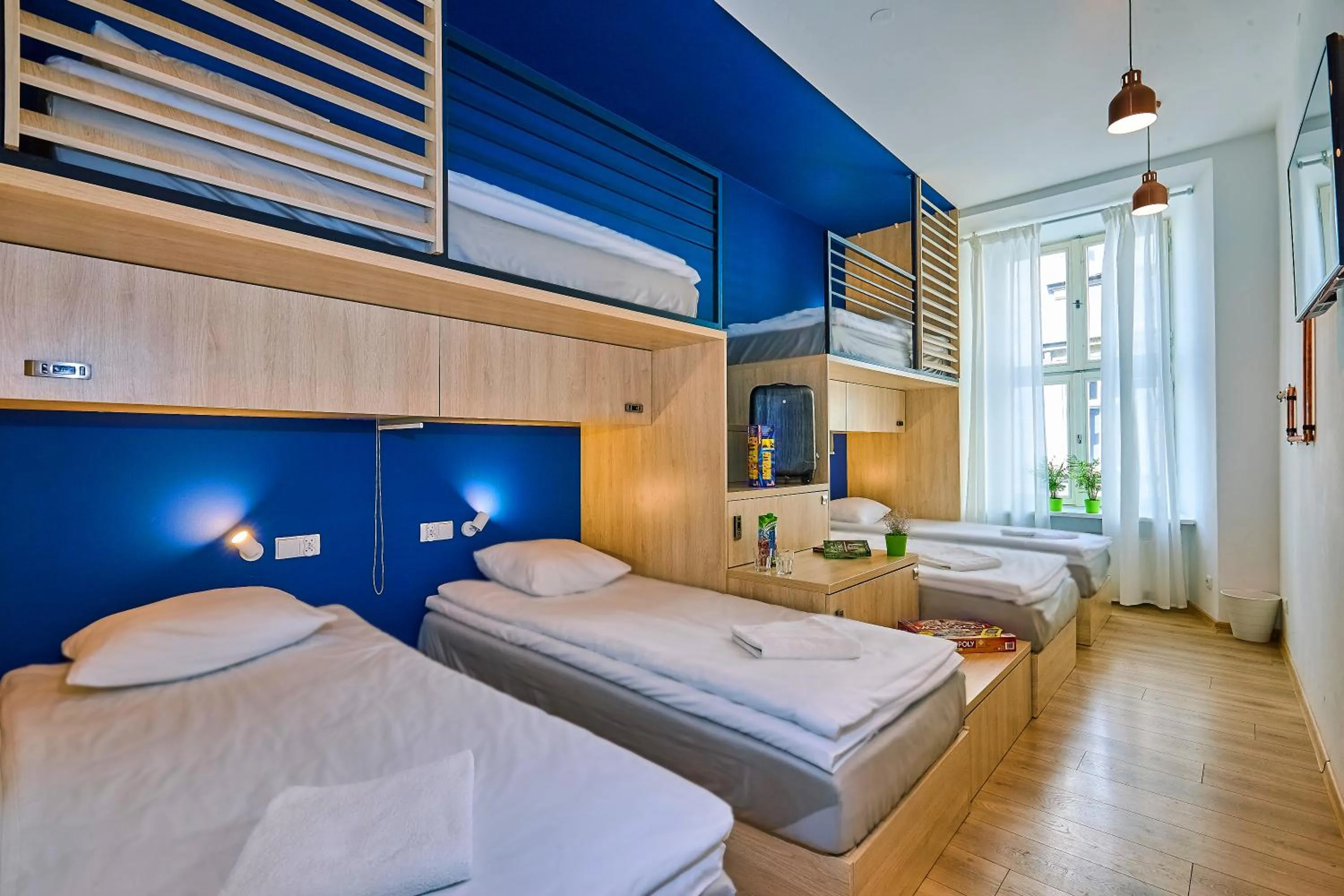 Family Room with Private Bathroom - single occupancy in Draggo House