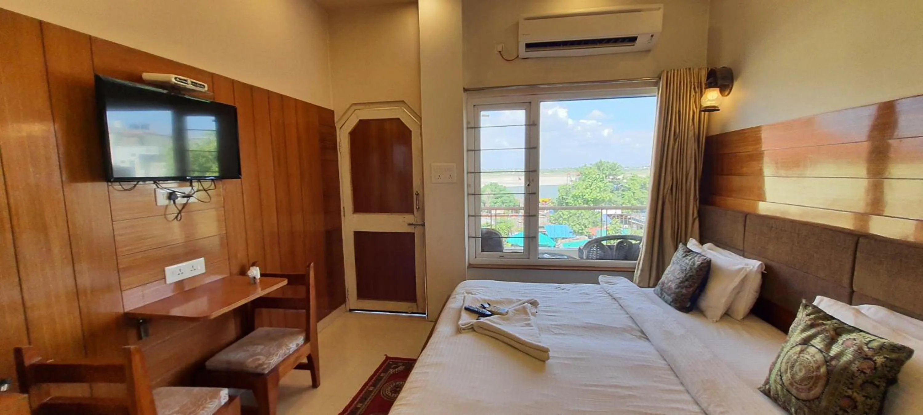 Compact Double Bed River Side  in Hotel Temple On Ganges