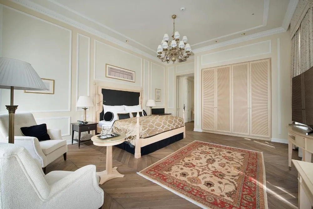 Wilson Deluxe Junior Suite in LOFT Hotel Bratislava