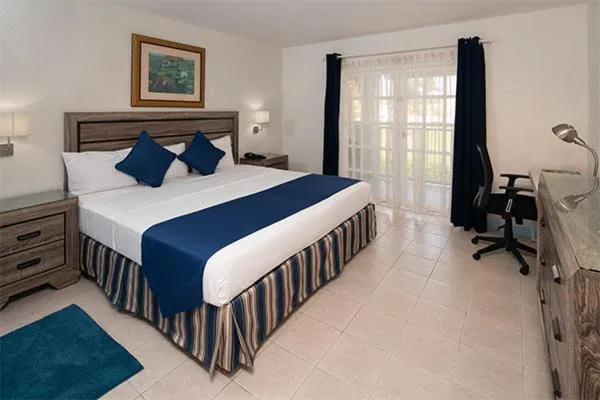 Deluxe King Room in Time Out Hotel