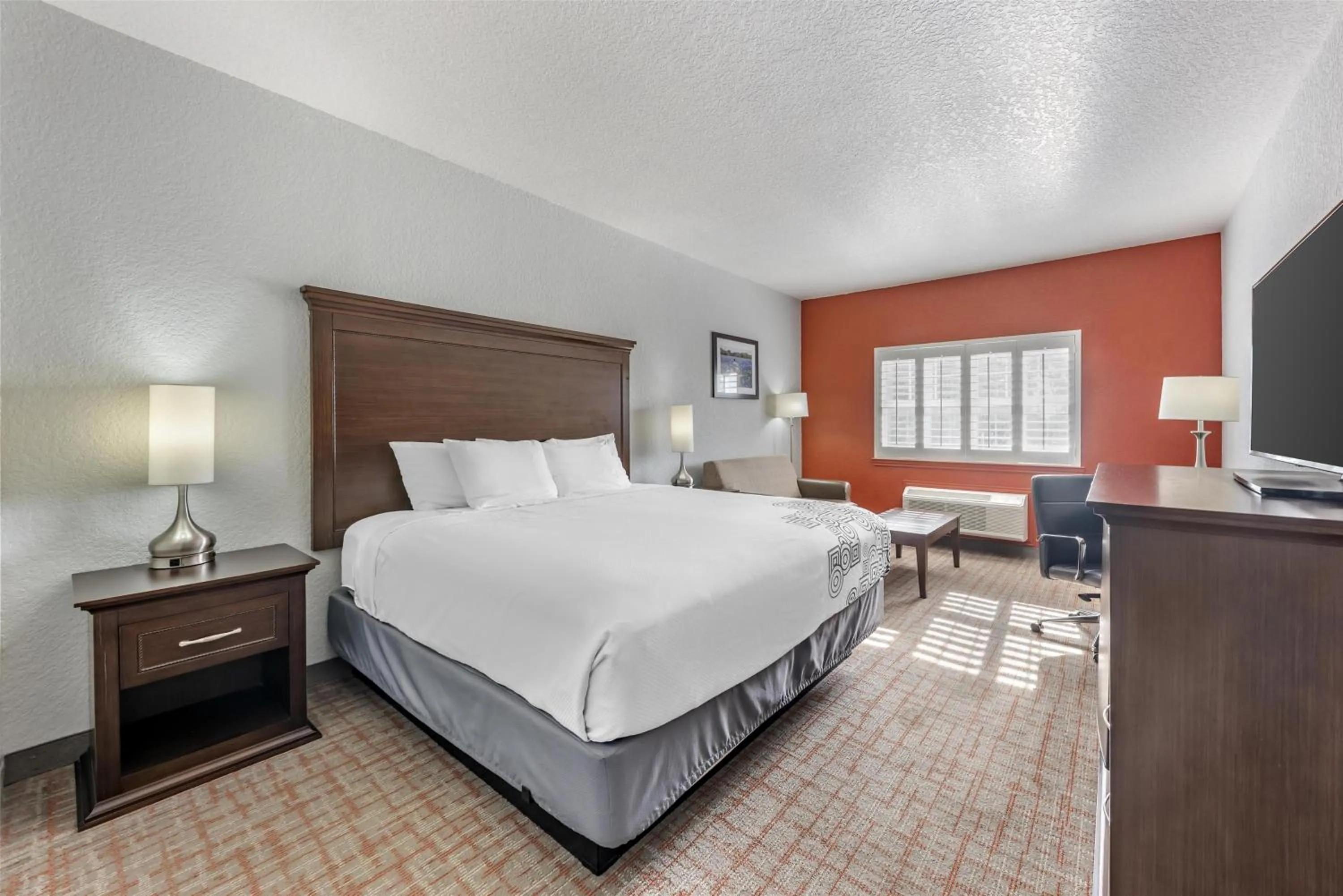 King Room - Non-Smoking in Best Western Plus Fredericksburg