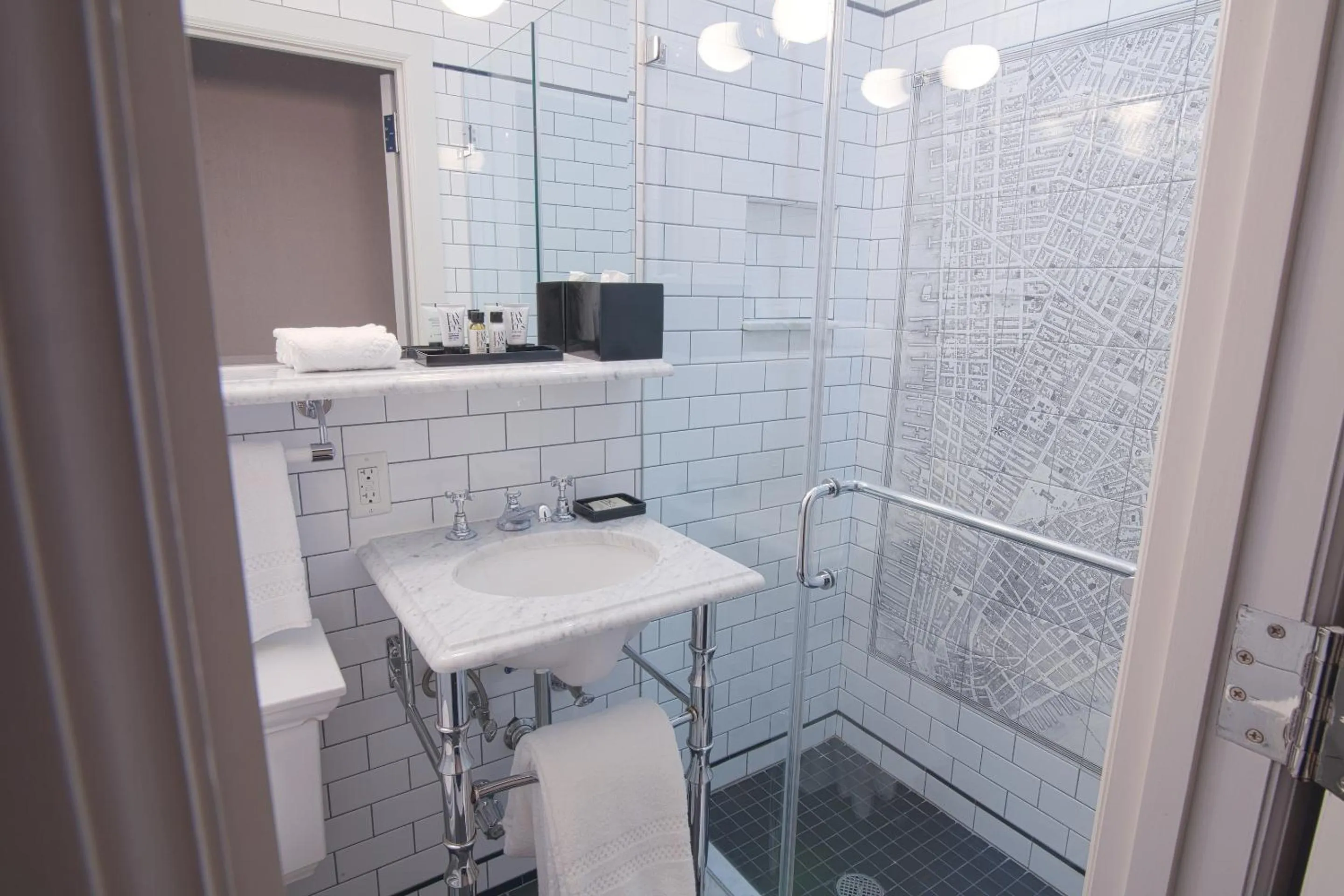 Junior Suite 2 Queen Beds & Sofa Bed in The Frederick Hotel Tribeca