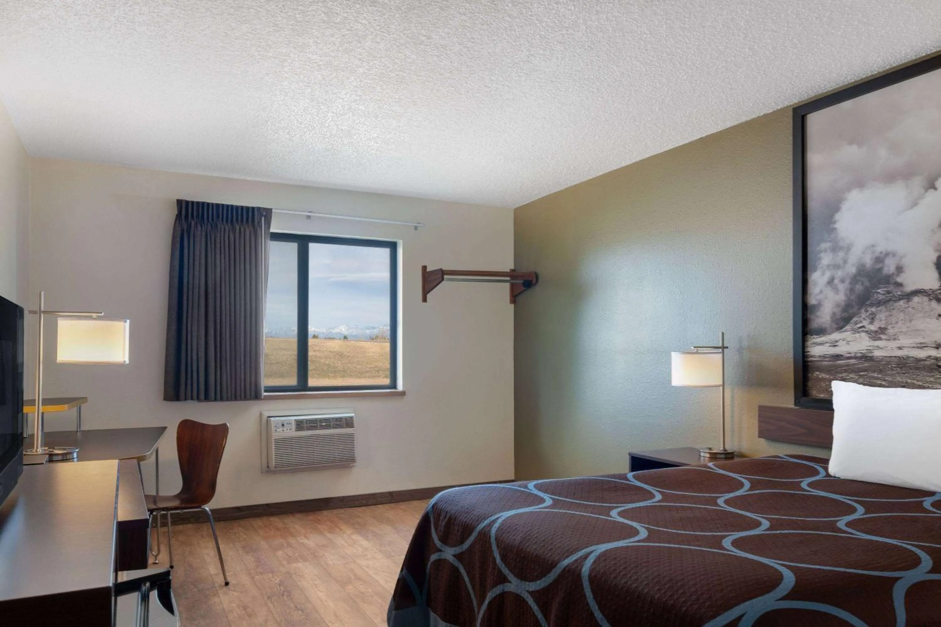 Queen Room - Mobility Access/Non-Smoking in Super 8 by Wyndham Livingston Yellowstone