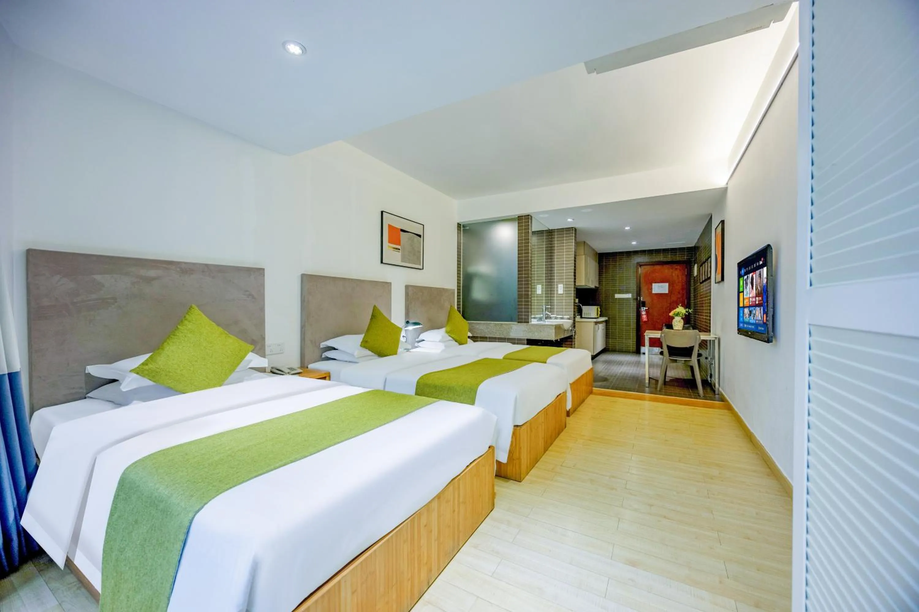 Superior Triple Room in Guangzhou Timmy Hotel