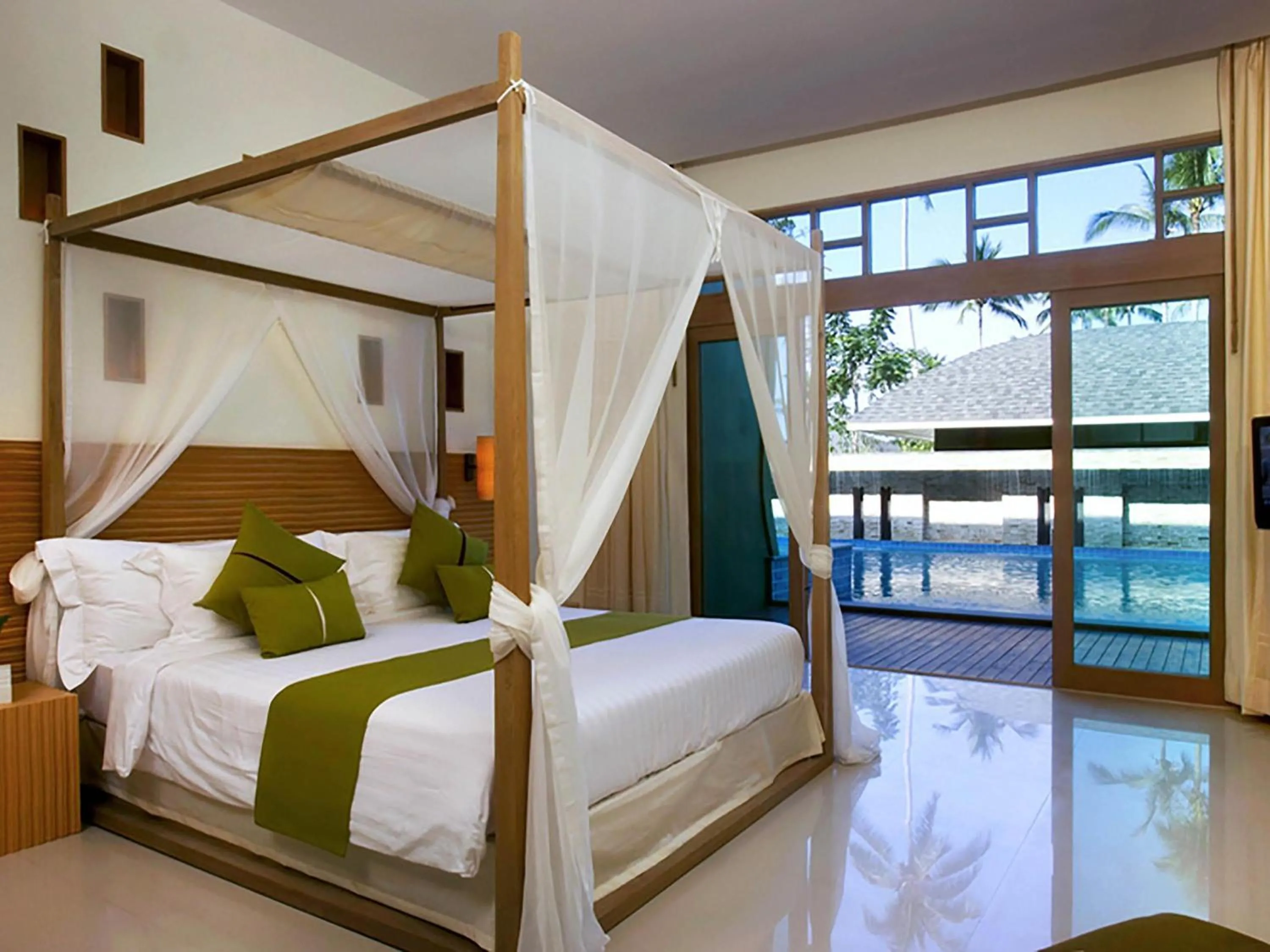 Deluxe Double Room with Pool Access in Mercure Koh Chang Hideaway