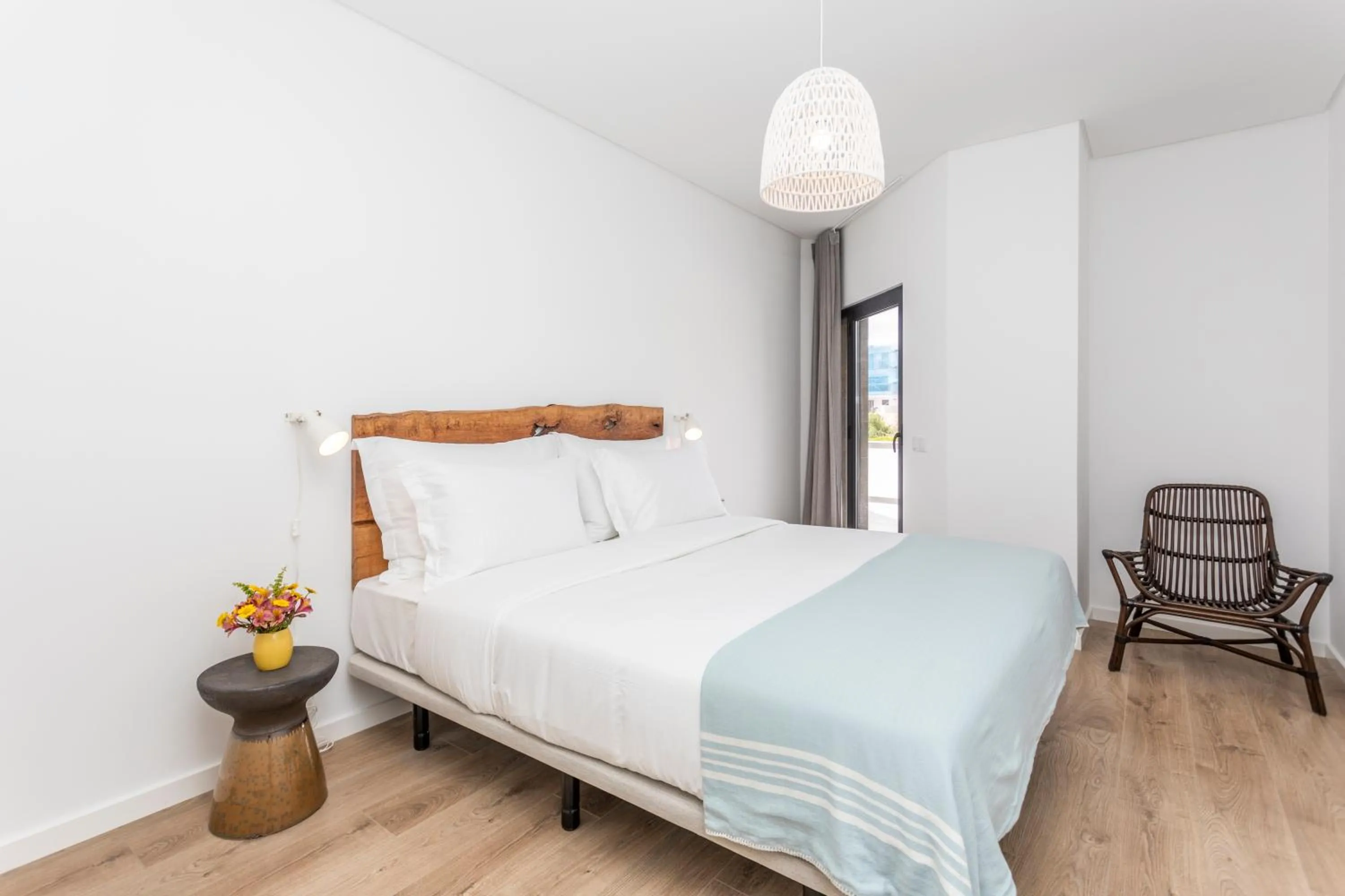 One-Bedroom Apartment in You and the sea