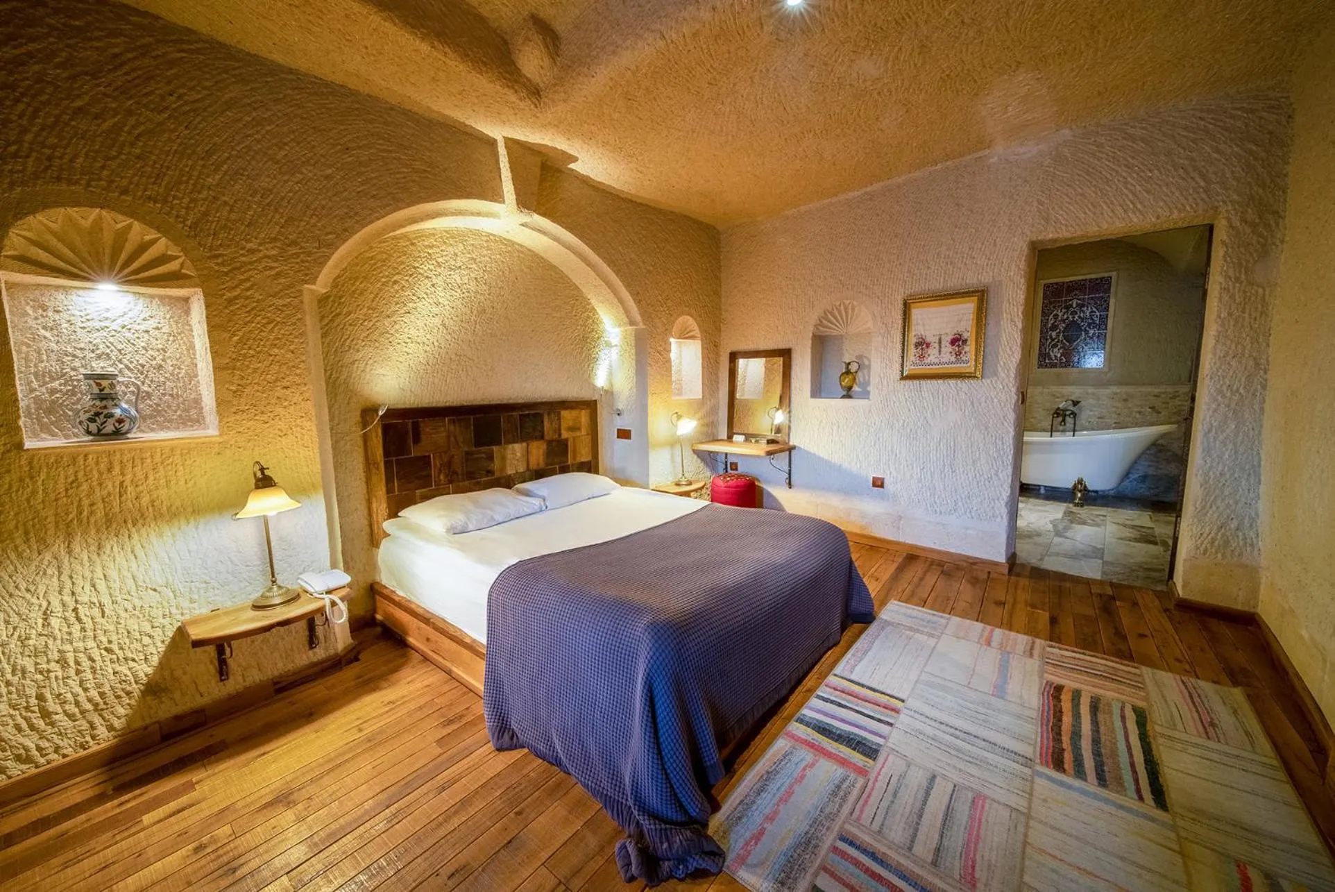 Suite with Mountain View in Seki Cave Suites