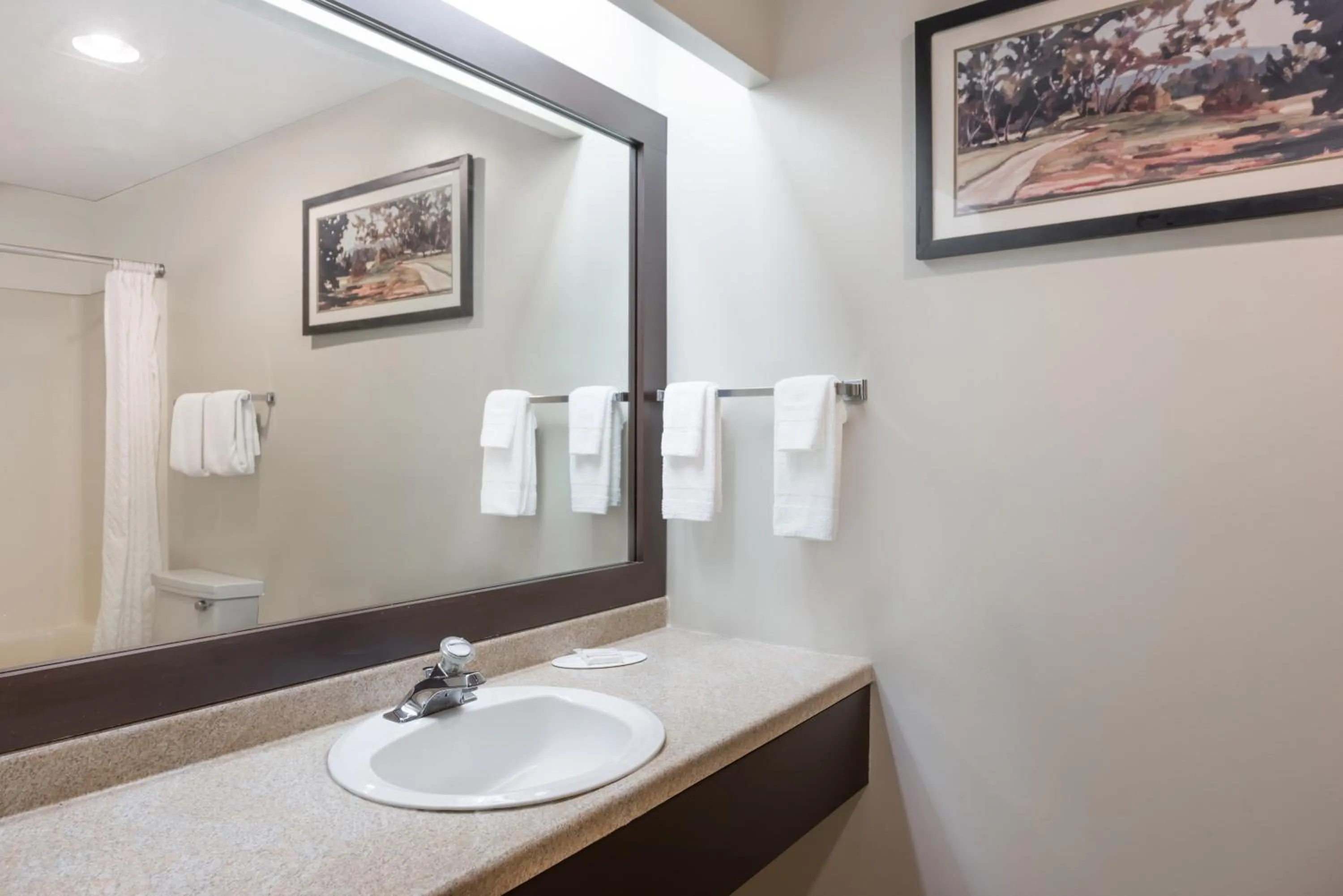 Deluxe Queen Room with Two Queen Beds - Non-Smoking in Knights Inn Jacksonville