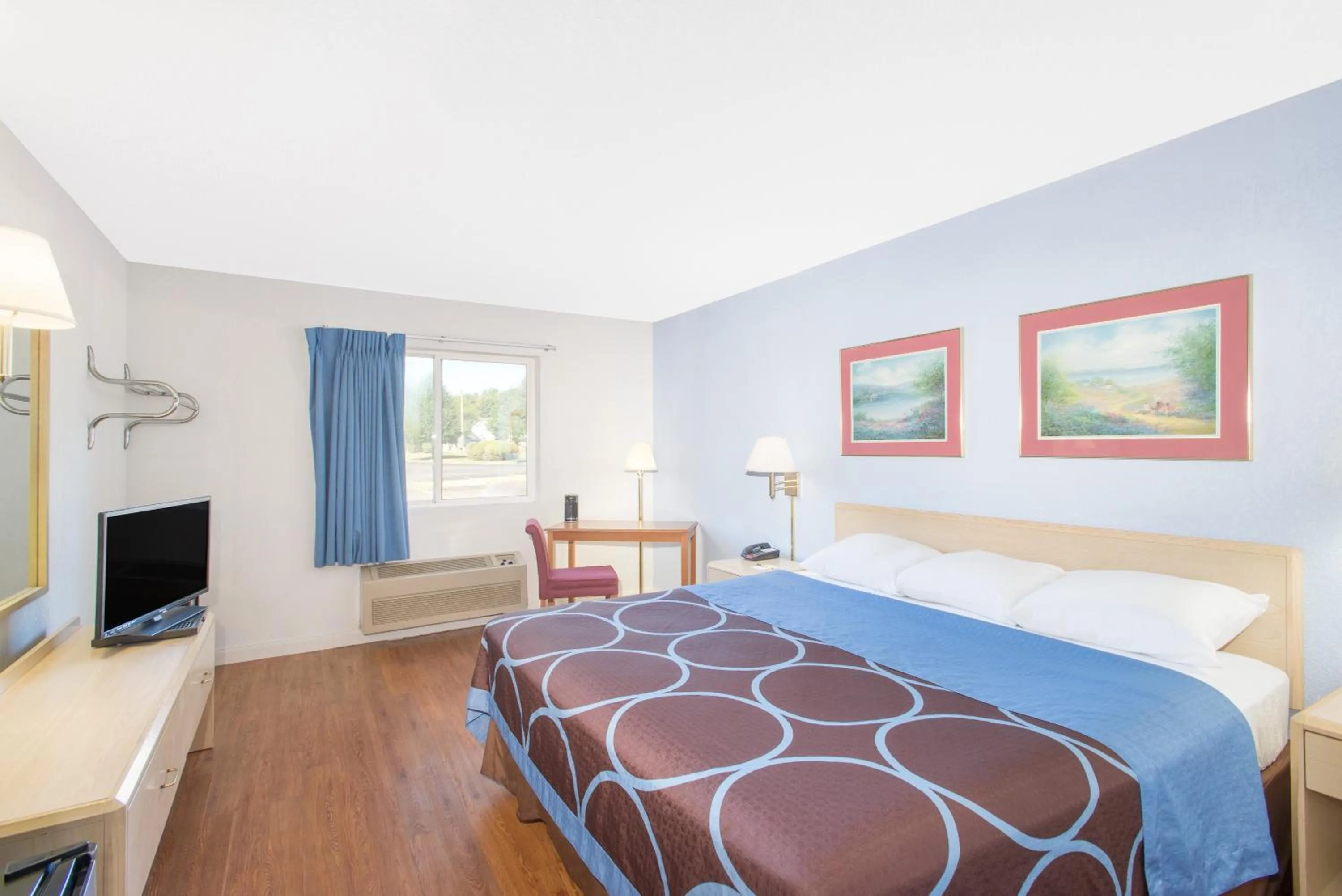 King Room - Non-Smoking in Super 8 by Wyndham Webster/Rochester