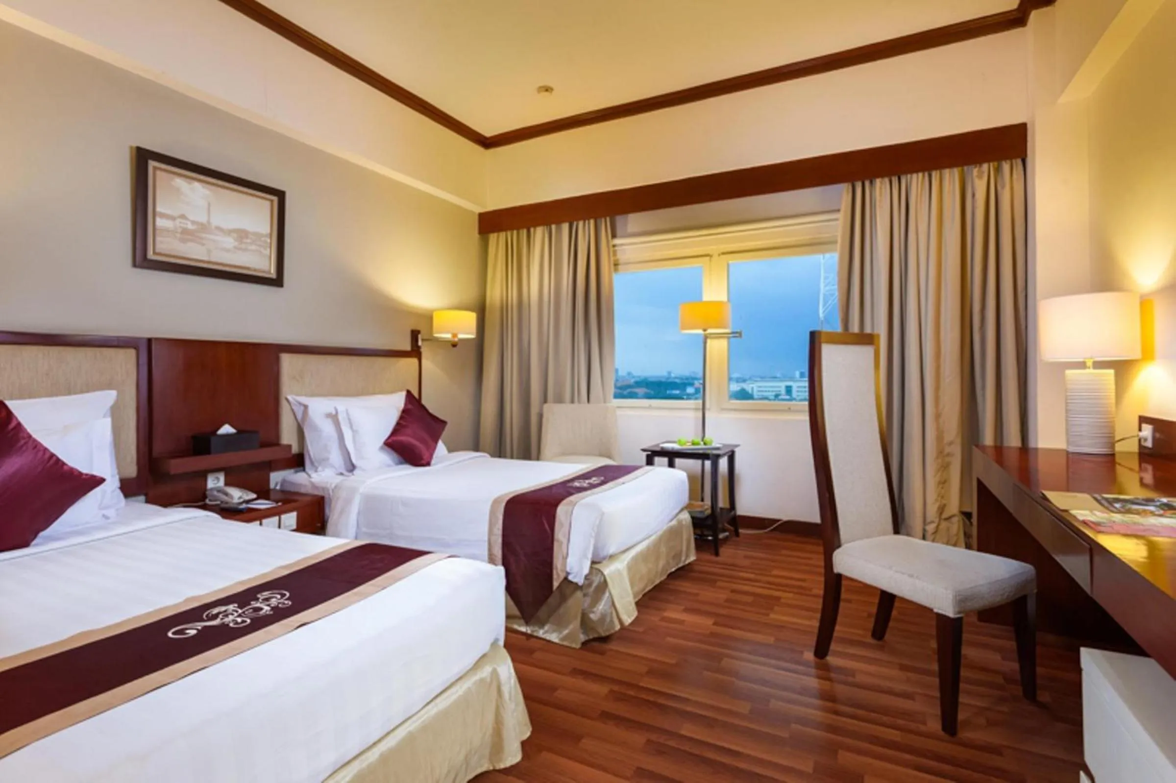 Deluxe Twin Room in Hotel Sahid Surabaya