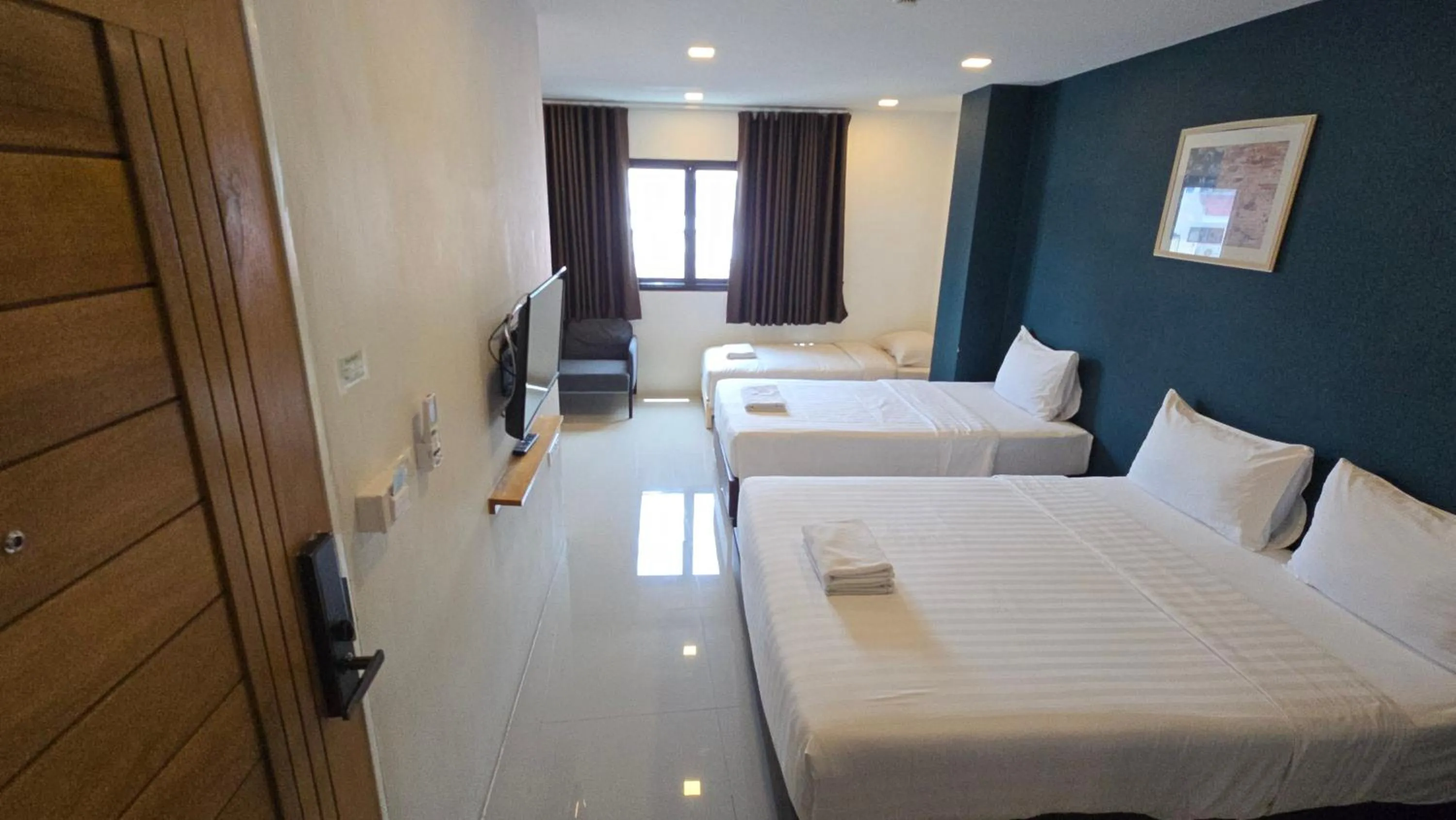 Classic Quadruple Room - Building 2 in Sleepstation at Pratunam