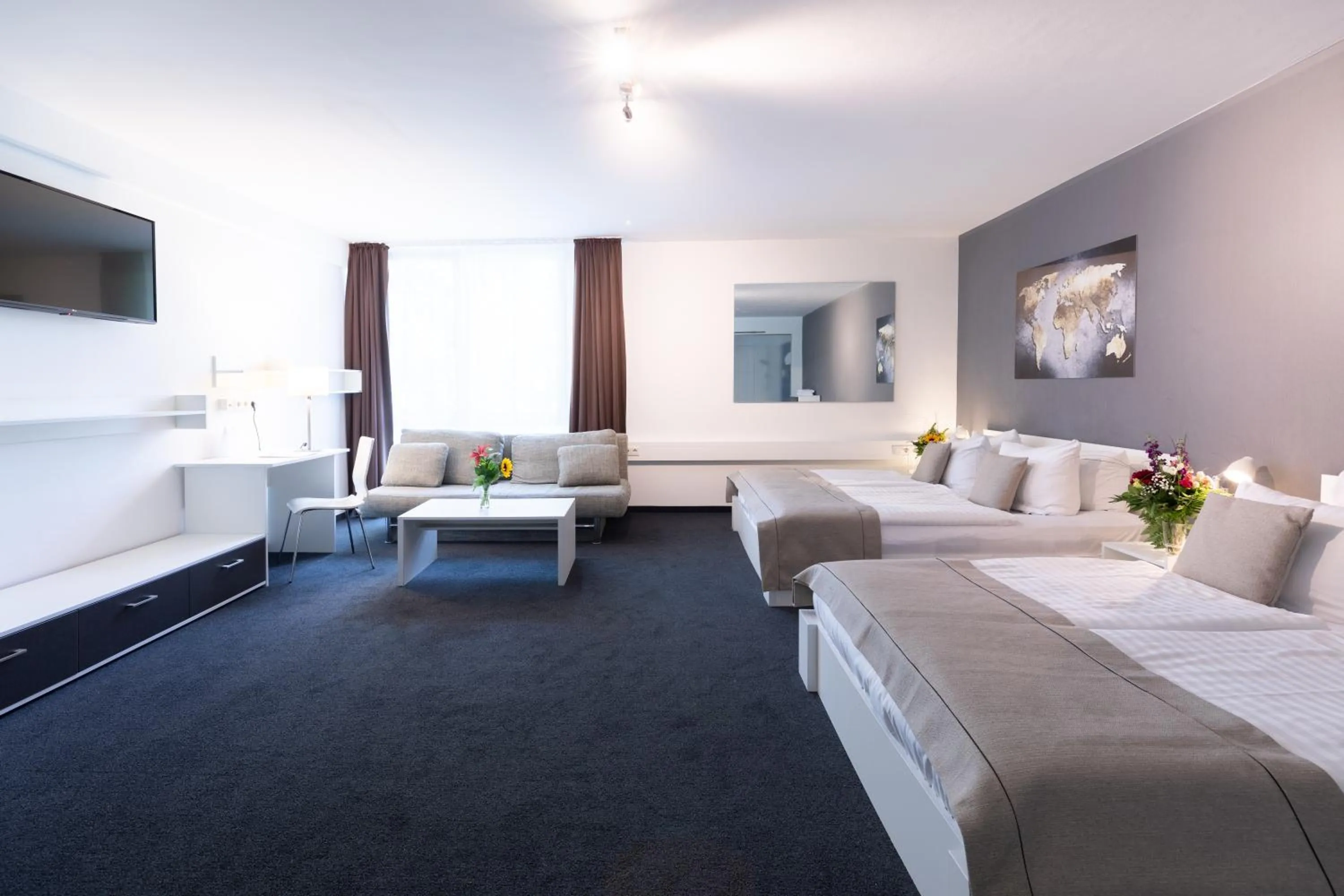 Family Room in Hotel Aviva