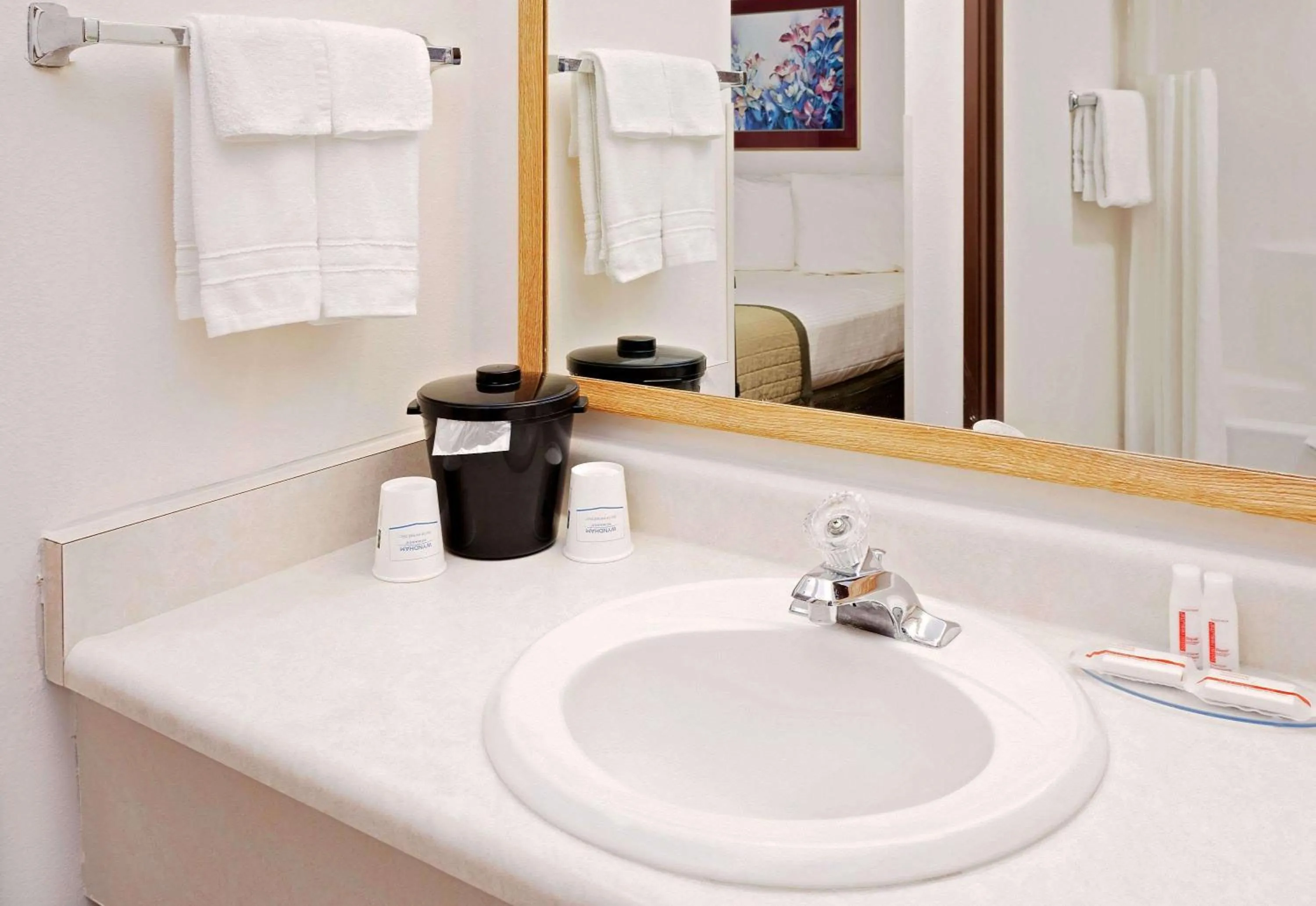 King Room - Non-Smoking in Baymont by Wyndham St. Joseph/Stevensville