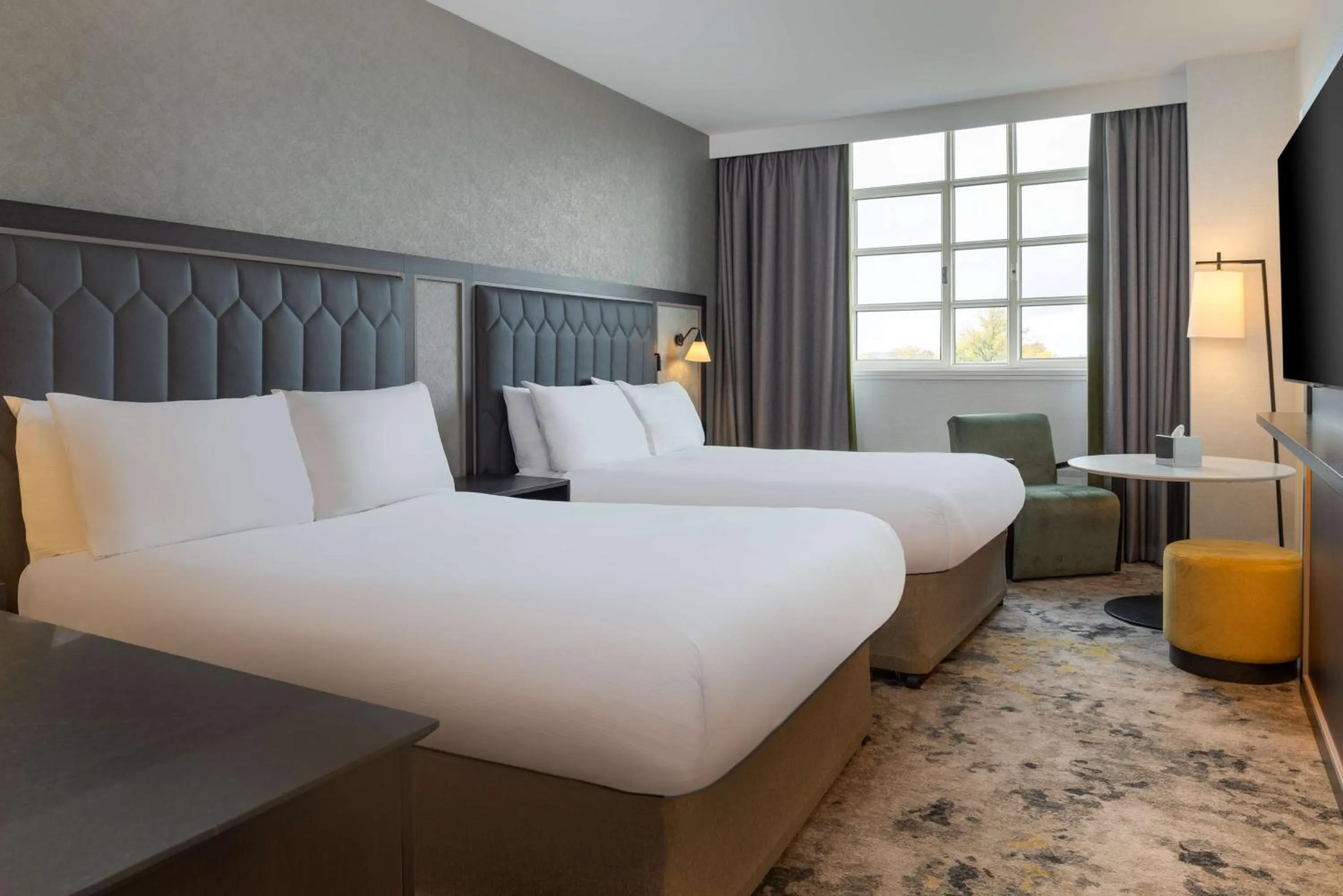 Deluxe Double Room with Two Double Beds and Castle View in Hilton Cardiff