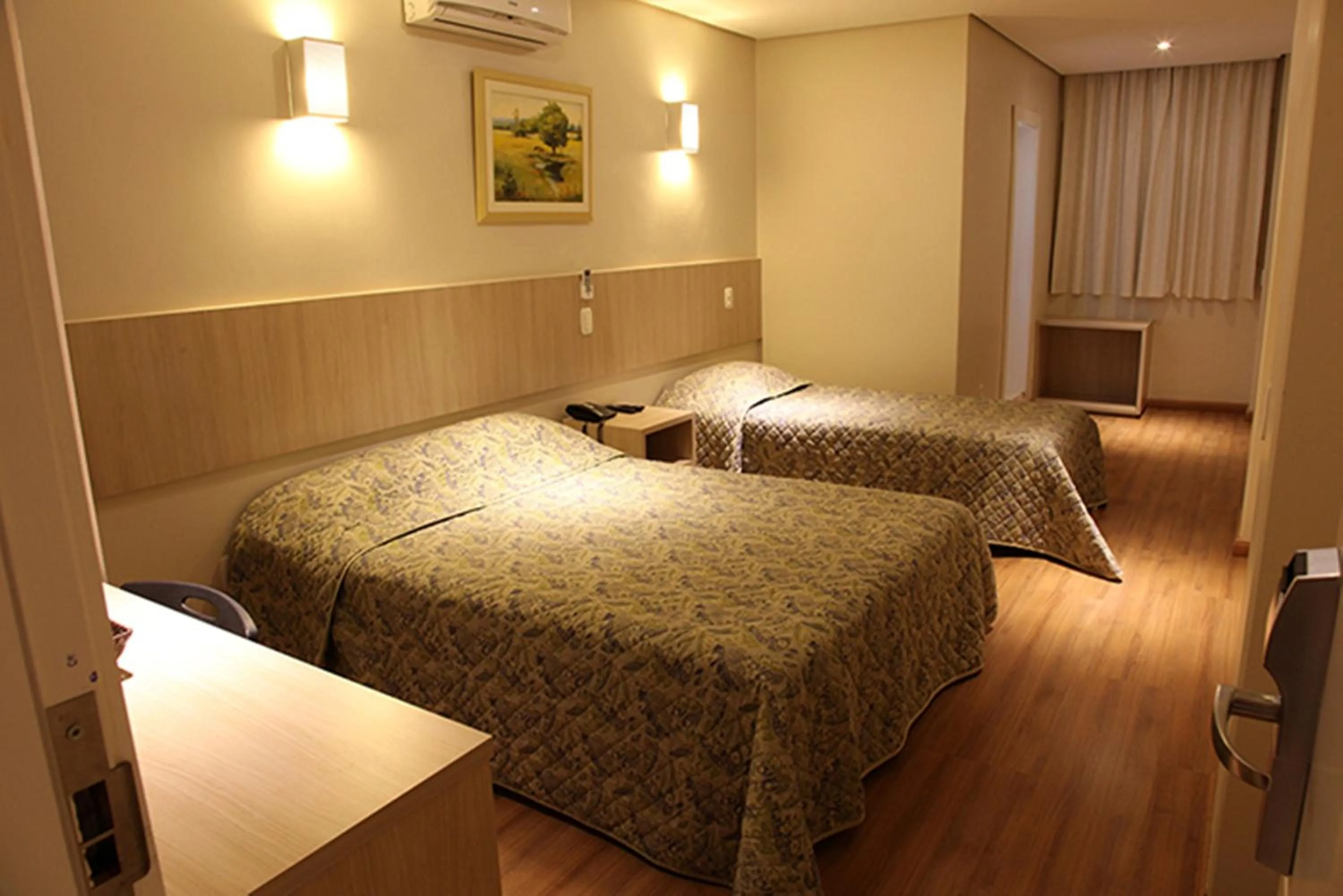 Golden Hotel - O MAIS CENTRAL - Pet Friendly