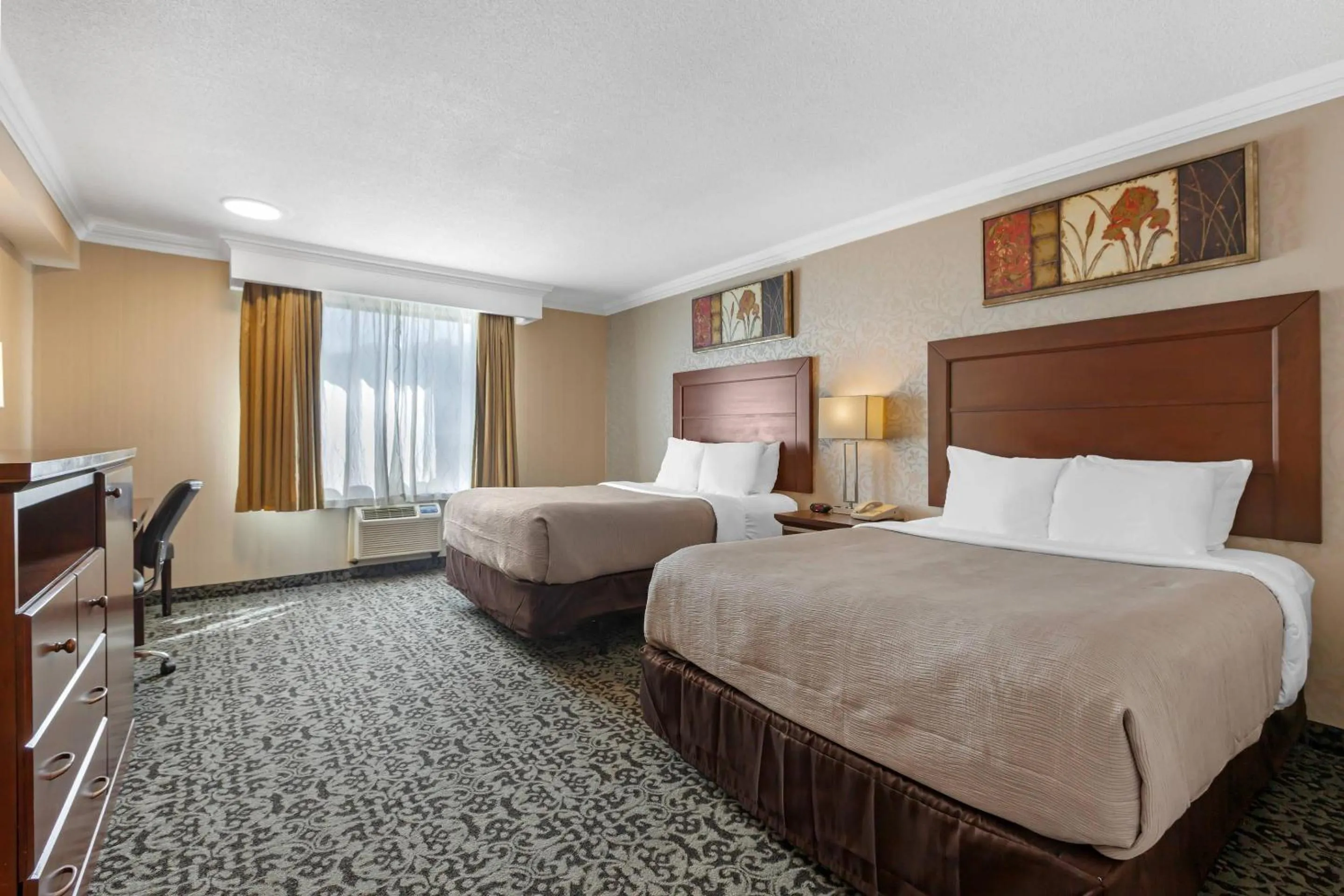 Queen Room with Two Queen Beds - Non-Smoking in Quality Inn & Conference Centre