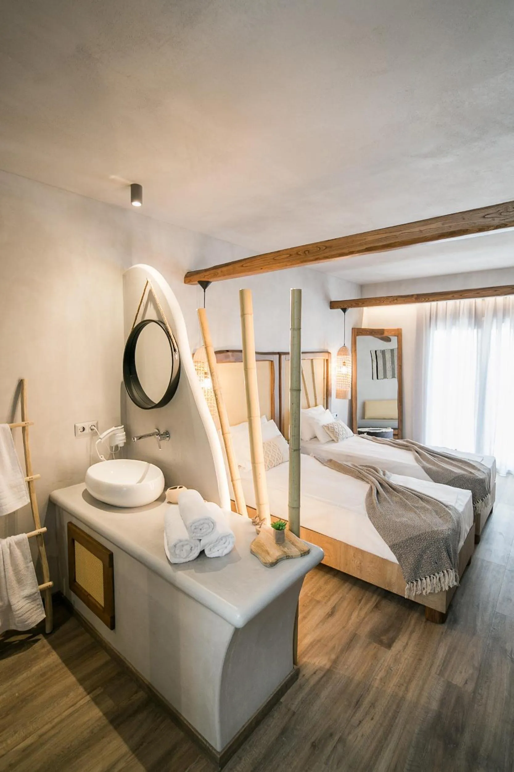 Deluxe Studio in Sunrise Village Hotel Apartments