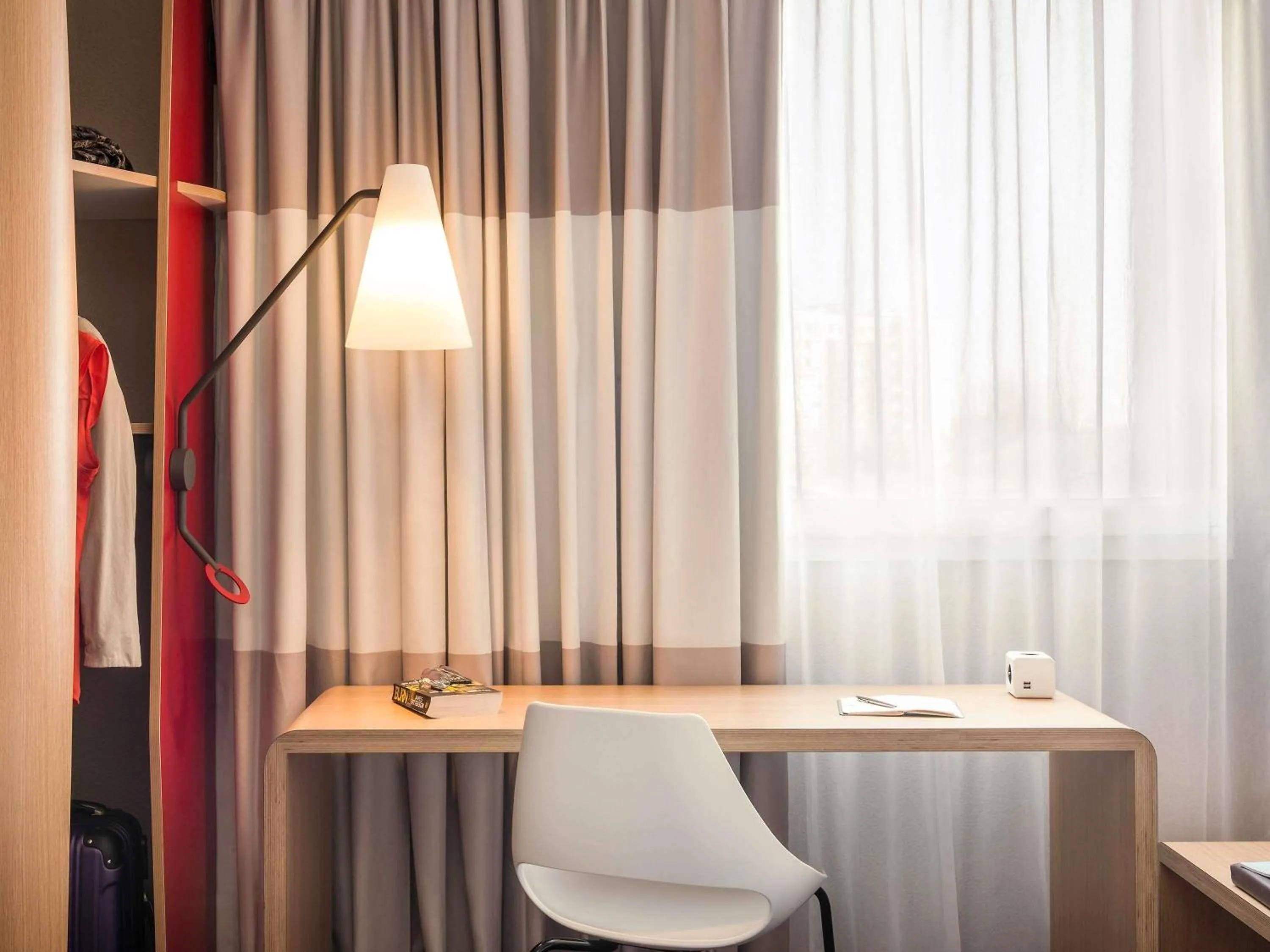 Superior Double Room with Sofa Bed in ibis Troyes Centre