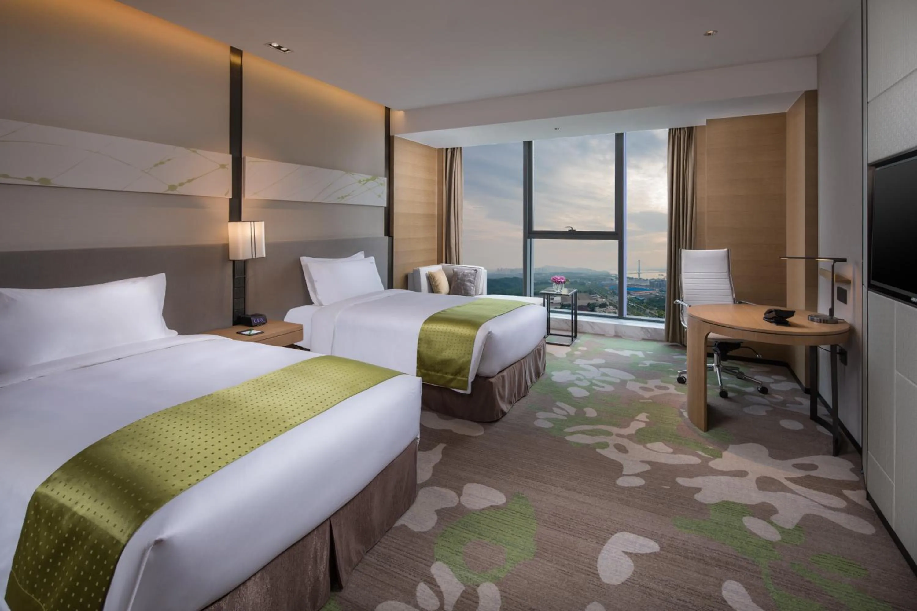 Standard Twin Room in Holiday Inn Nanjing Harbour by IHG