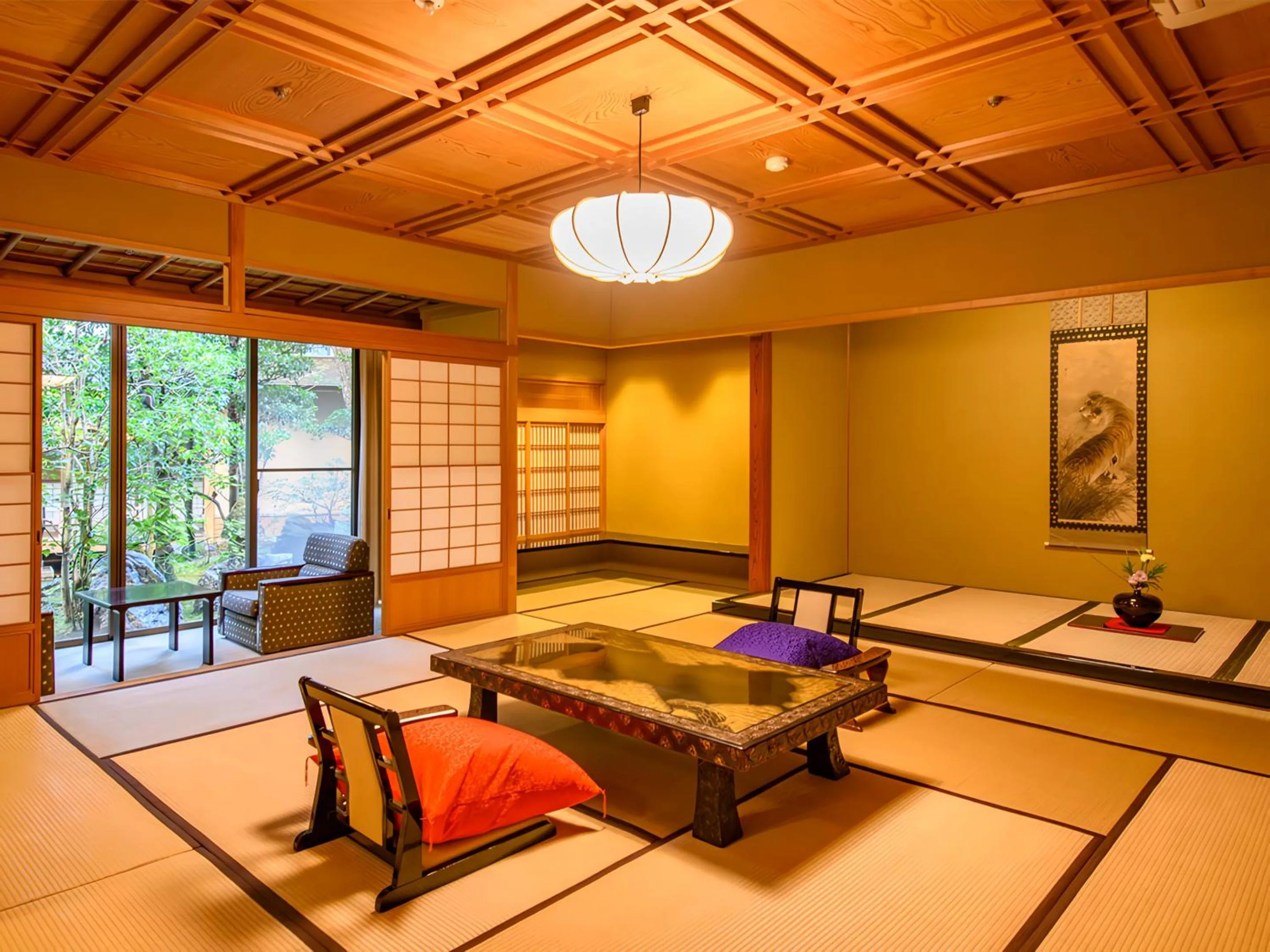 Presidential Suite in Hoshi