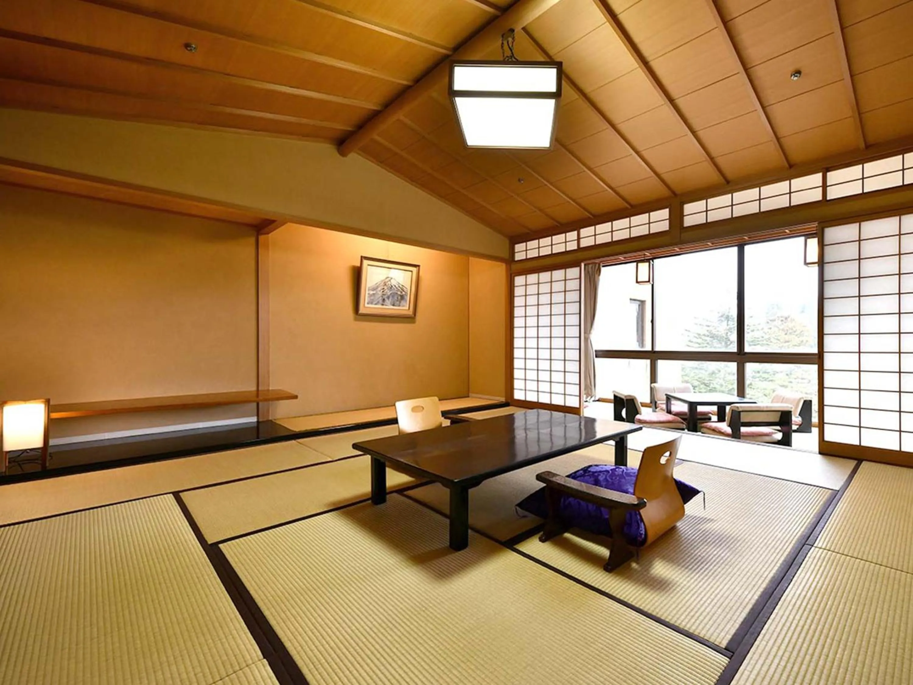 Family Room with Bathroom in Hoshi