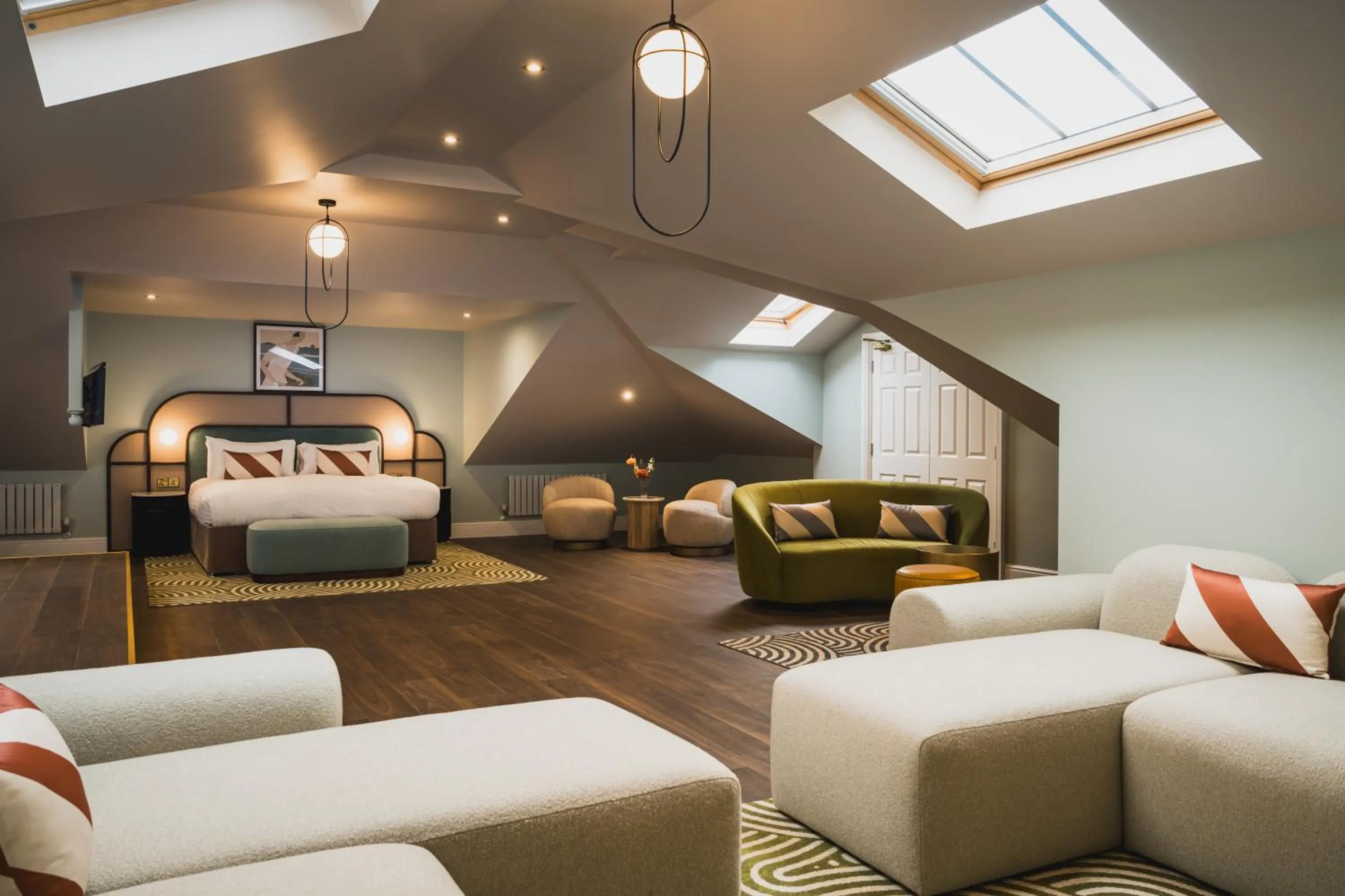 Deluxe King Suite in Grange Hotel