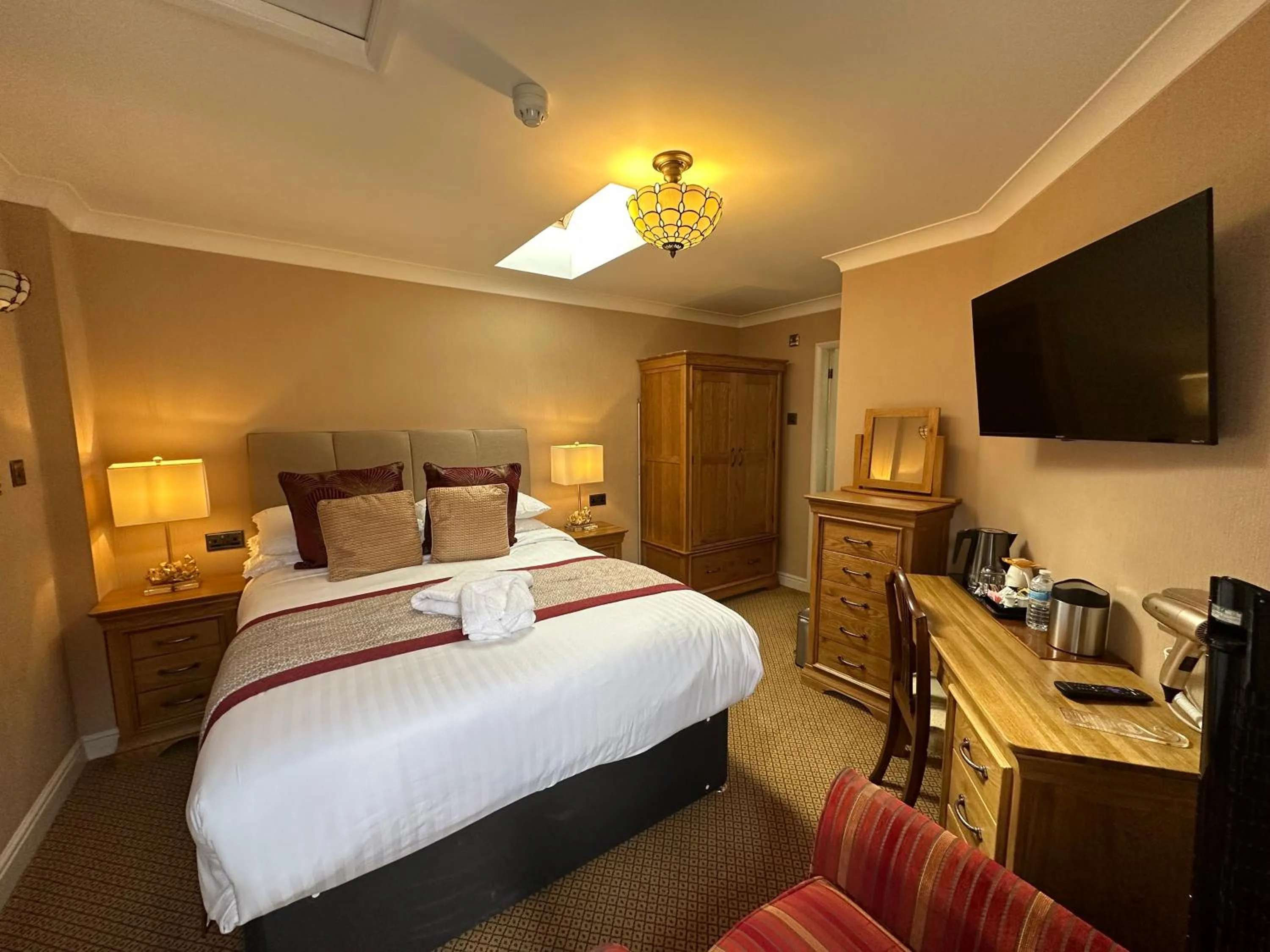 Double Room with Shower - Courtyard in Chester House Guest House