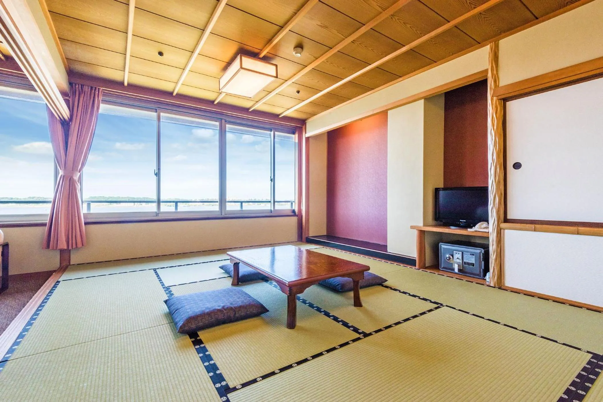 Standard Japanese-Style-Room 38 square yards - single occupancy - Indoor Bath - Non-Smoking in Ooedo Onsen Monogatari Nagayama