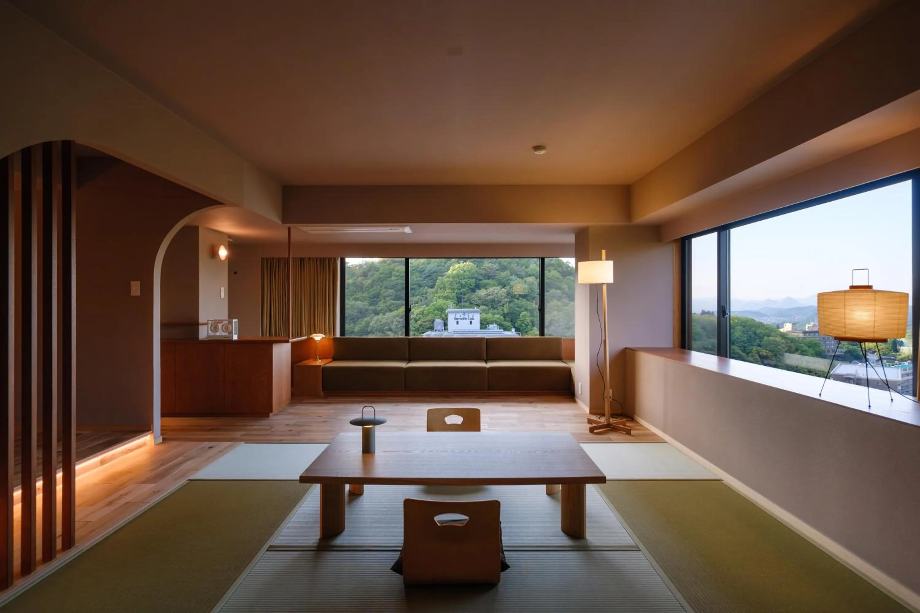 Deluxe Corner Western Room with Tatami, Shower and Mountain View, Non-Smoking - East Wing in Negiya Ryofukaku