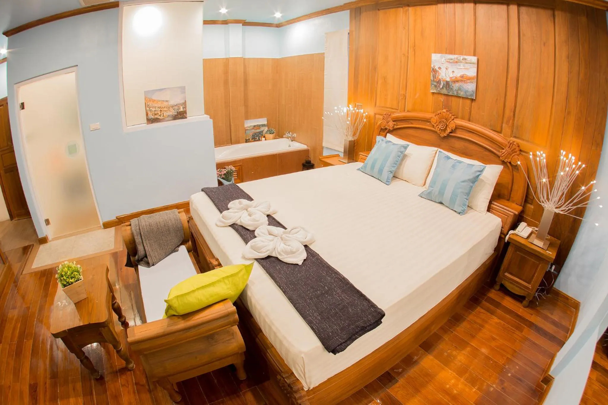 Double or Twin Room in S48 Hotel