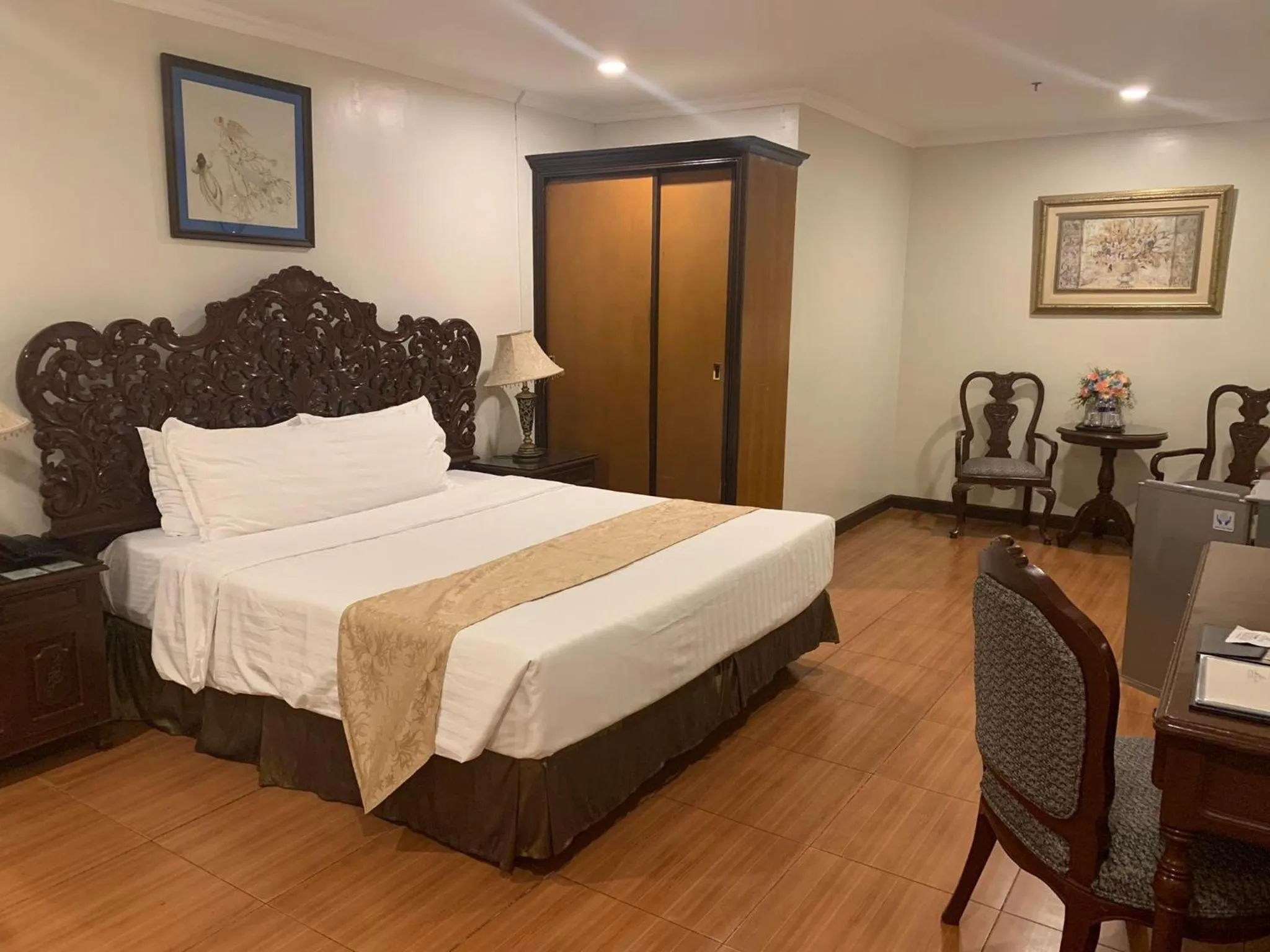 Suite in Crown Royale Hotel