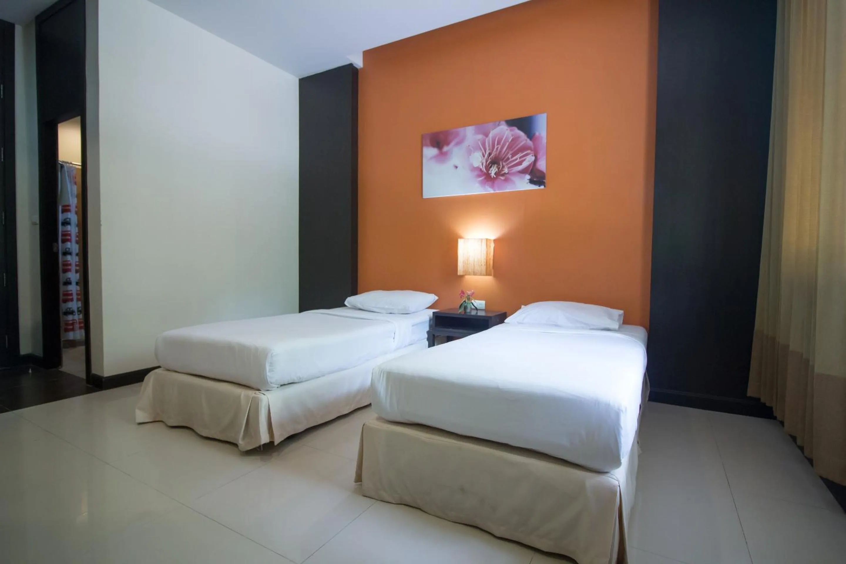 Superior Twin Room in Jumbo House