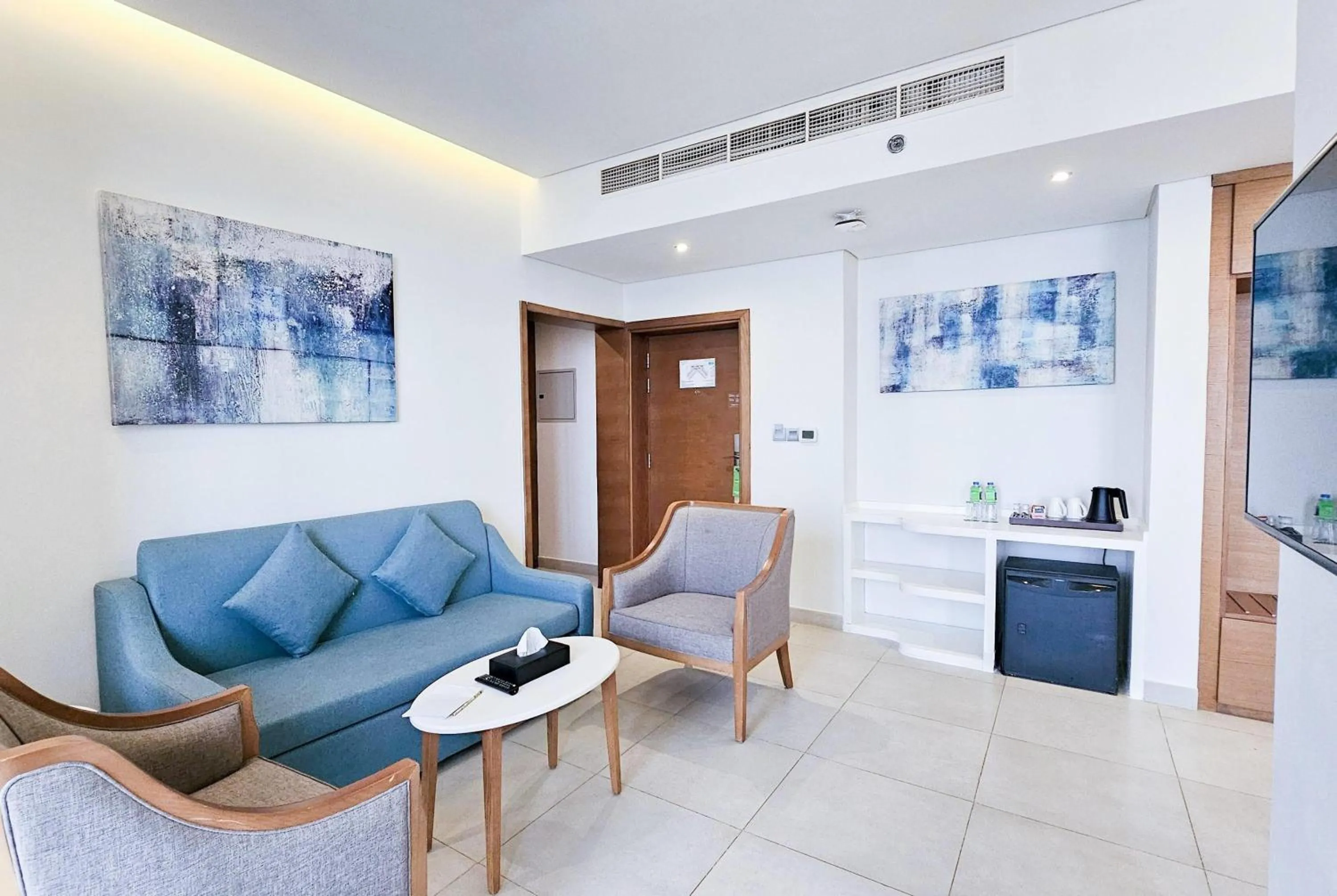 King Suite Sea view- Non Smoking in Wyndham Garden Ajman Corniche