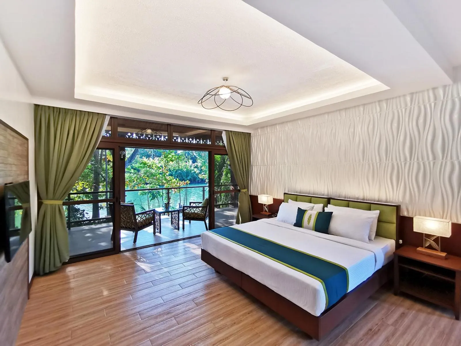 Deluxe Double or Twin Room with River View in Loboc River Resort