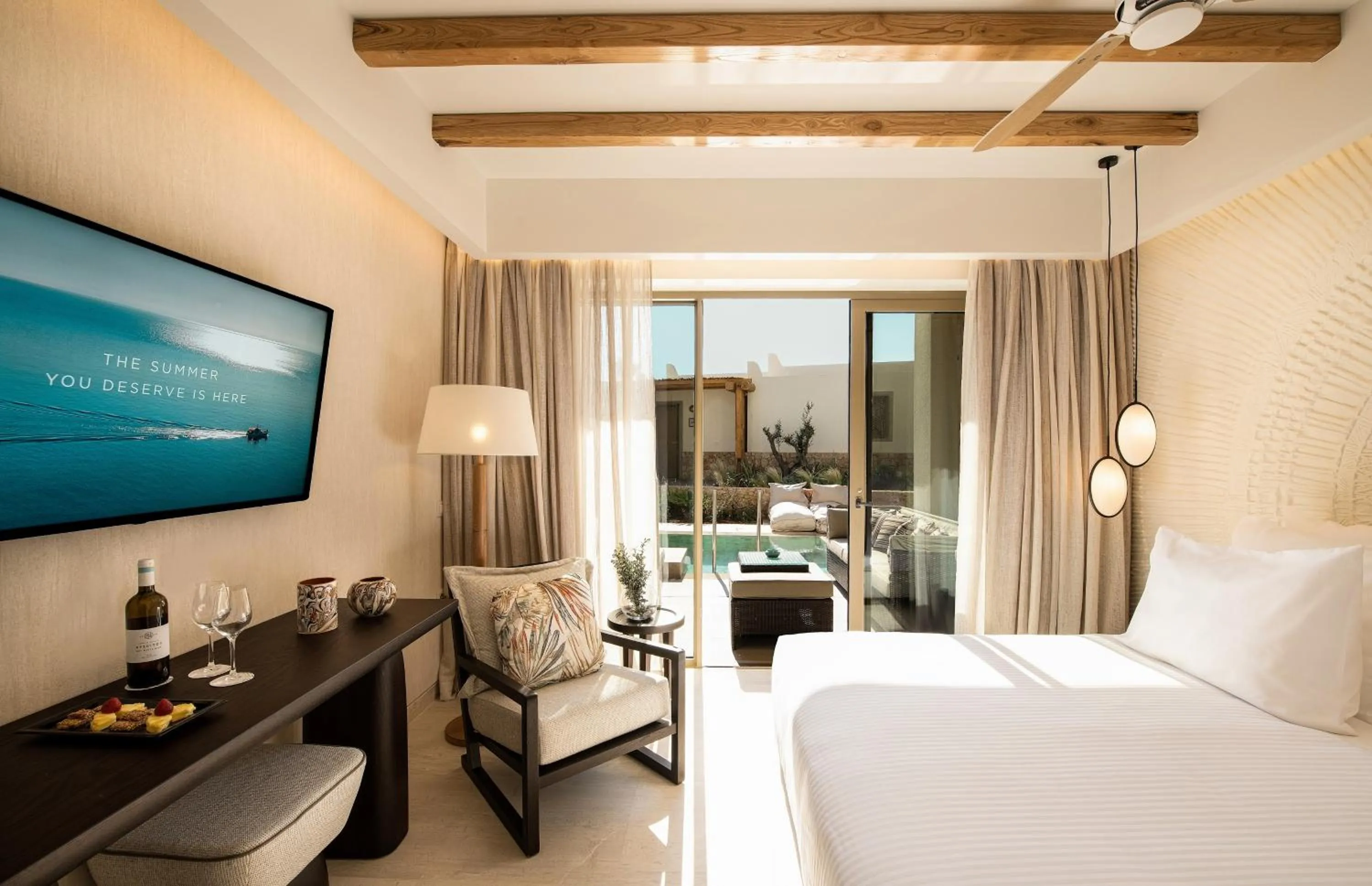 Junior Suite Sharing Pool in Mitsis Selection Rinela