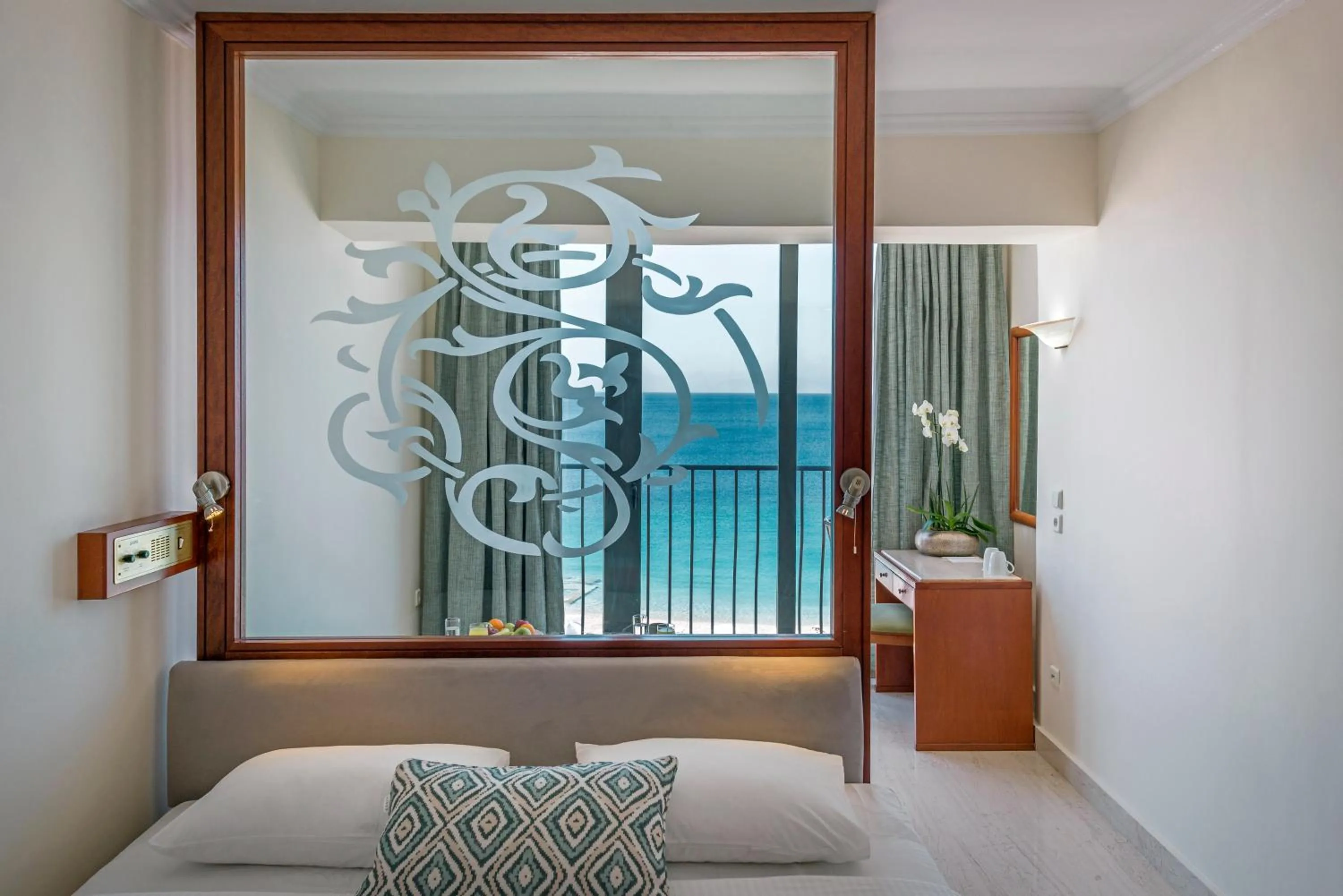 Twin Room with Sea View in Mitsis La Vita