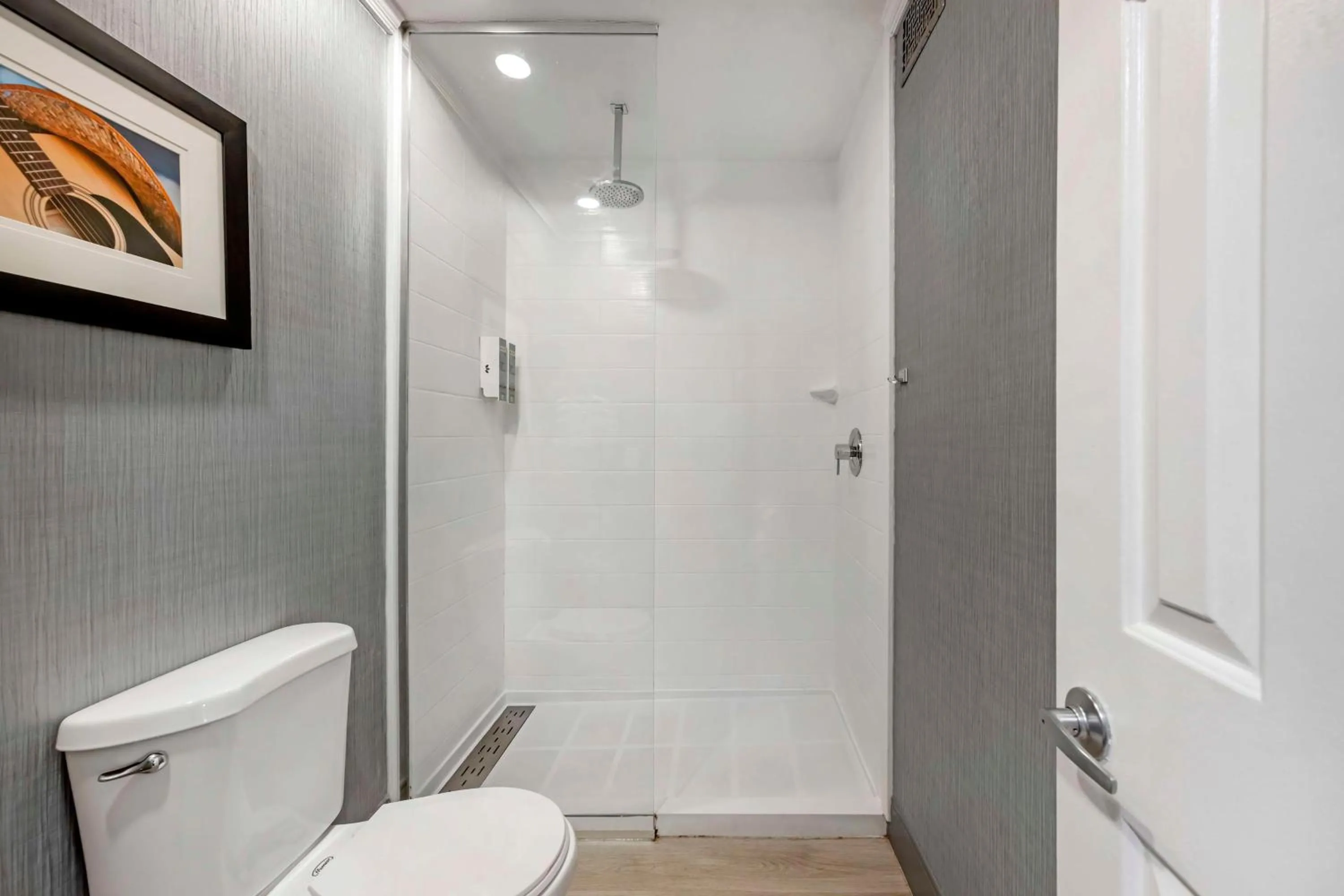 King Room in Best Western Brentwood